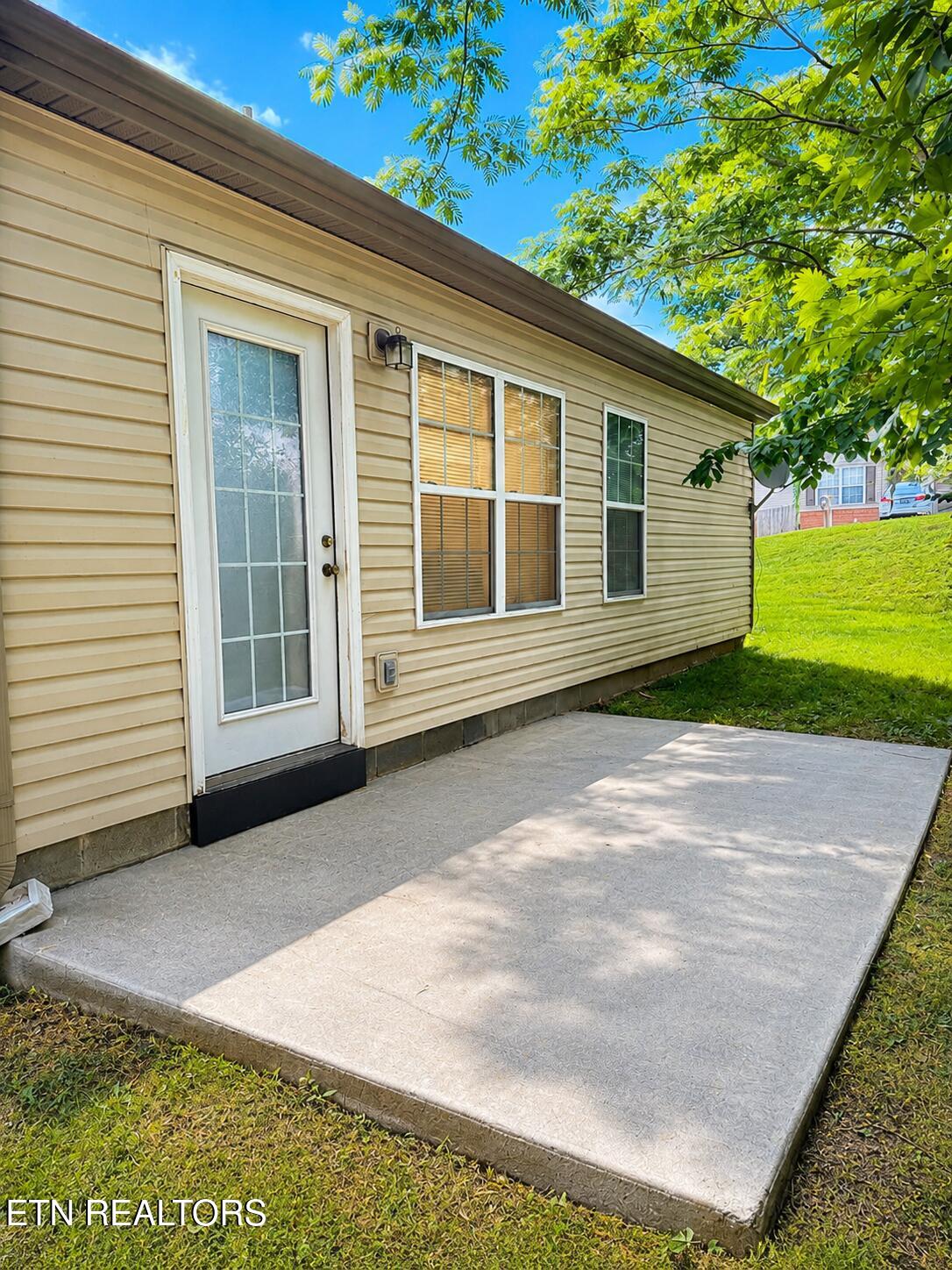 1604 Sails Way Knoxville TN 37932