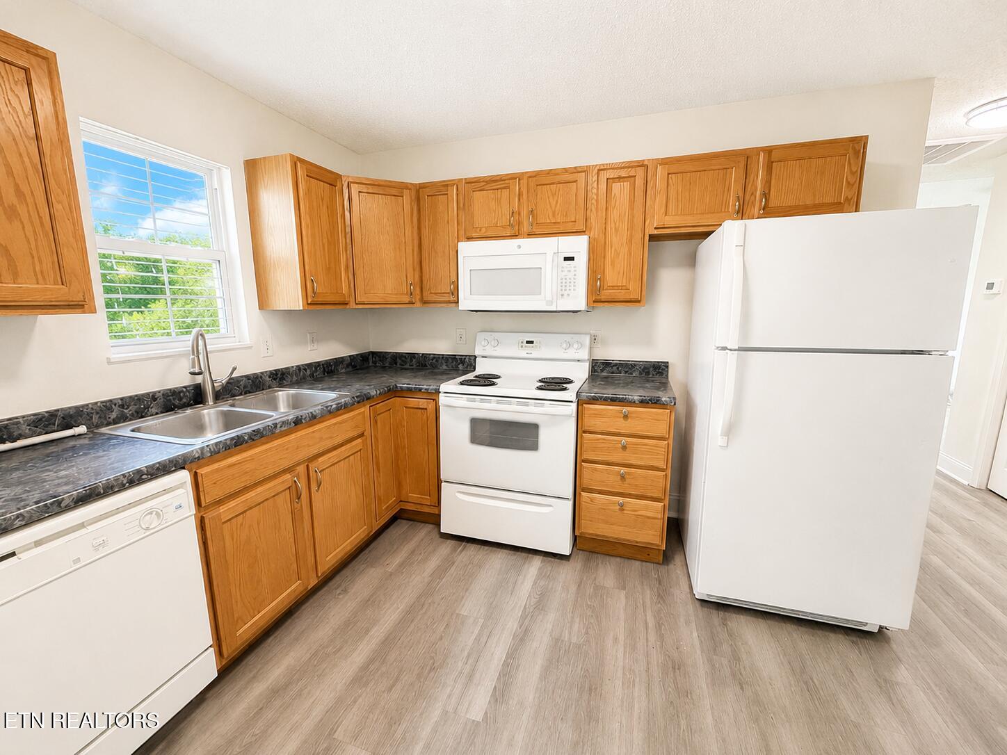 1604 Sails Way Knoxville TN 37932