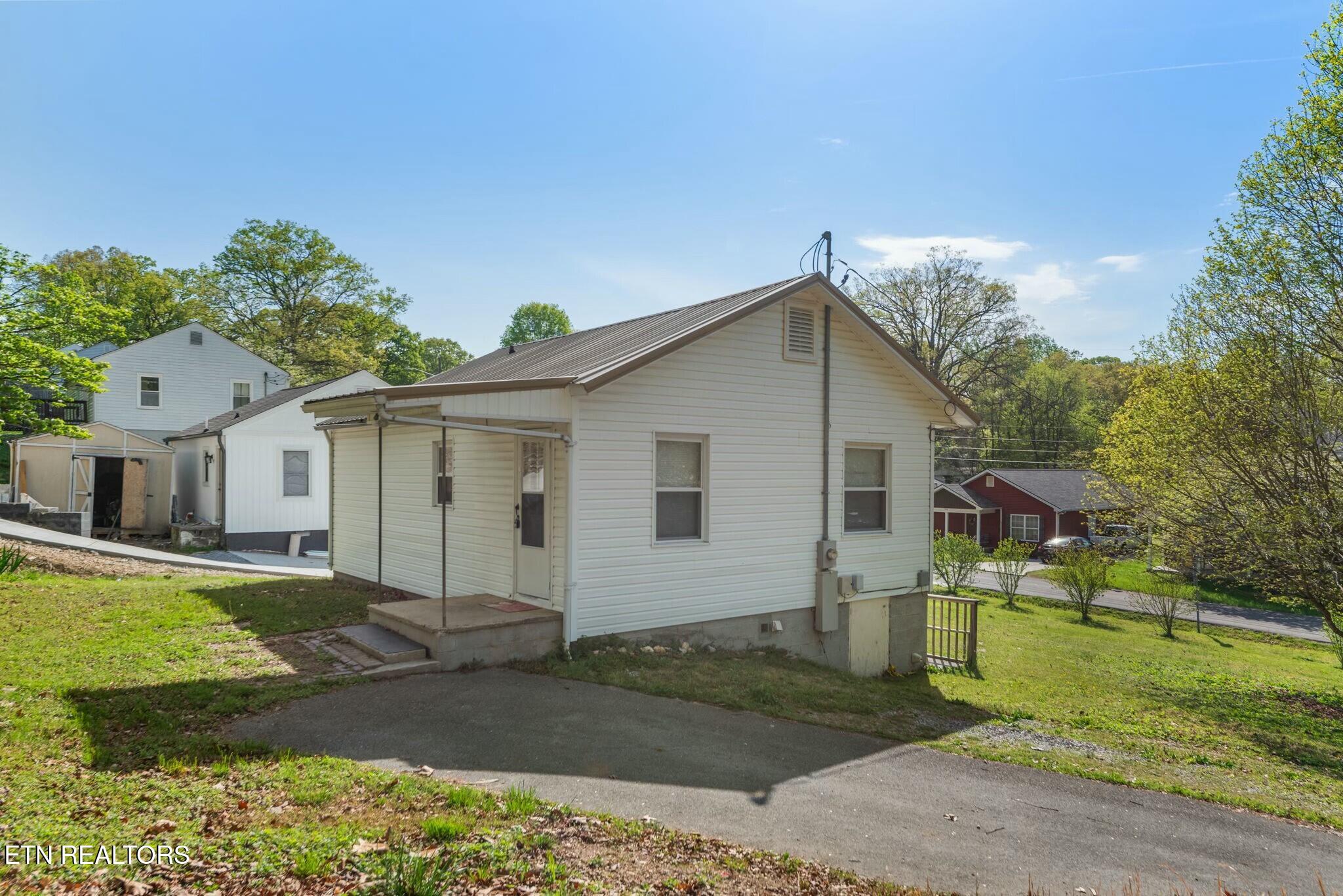 1901 Bernhurst Drive Knoxville TN 37918
