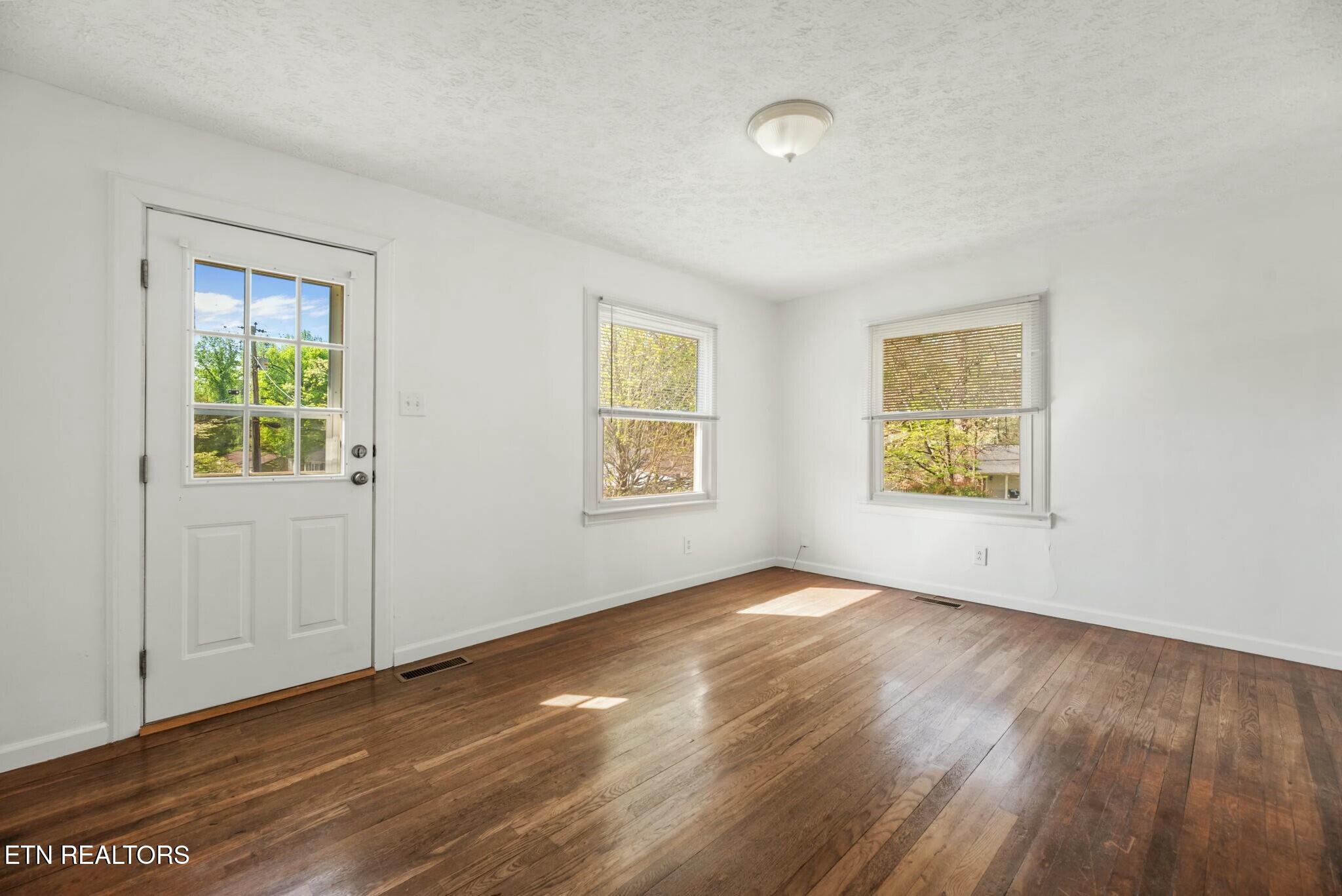 1901 Bernhurst Drive Knoxville TN 37918