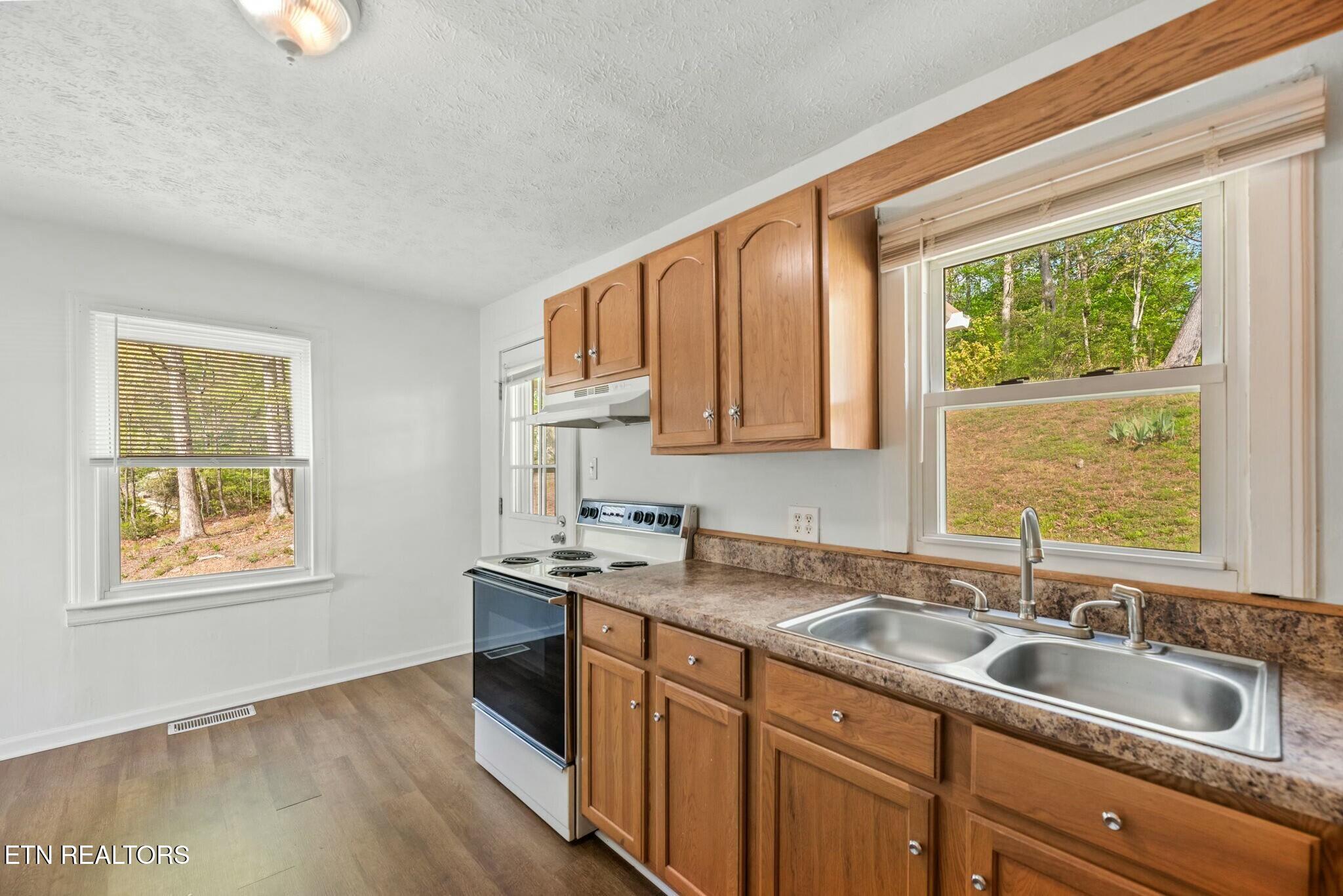 1901 Bernhurst Drive Knoxville TN 37918