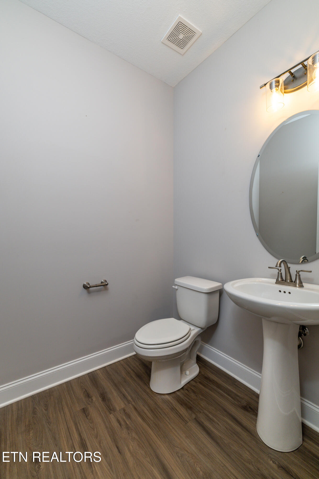 338 Broadberry Avenue Oak Ridge TN 37830