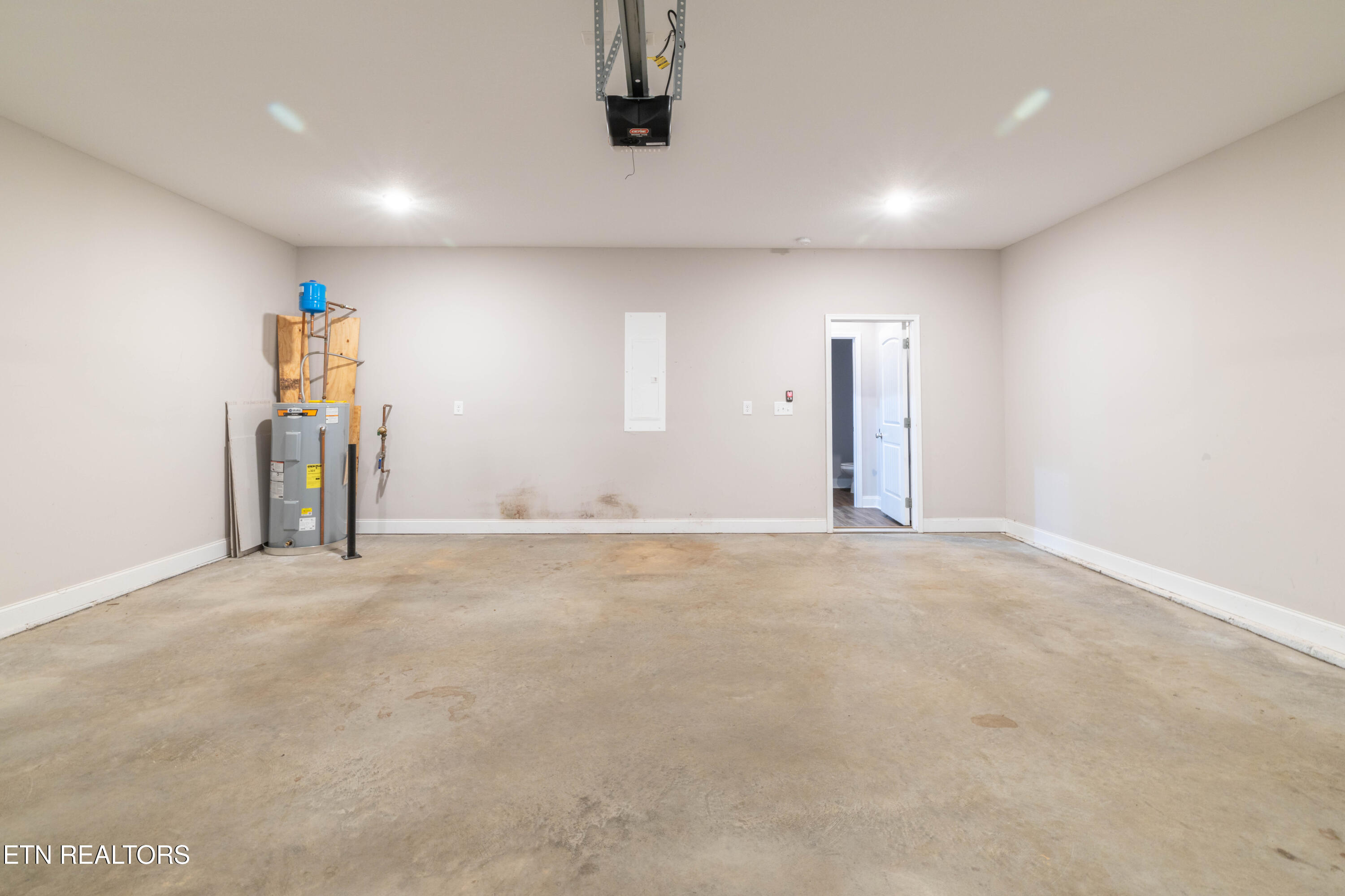 338 Broadberry Avenue Oak Ridge TN 37830