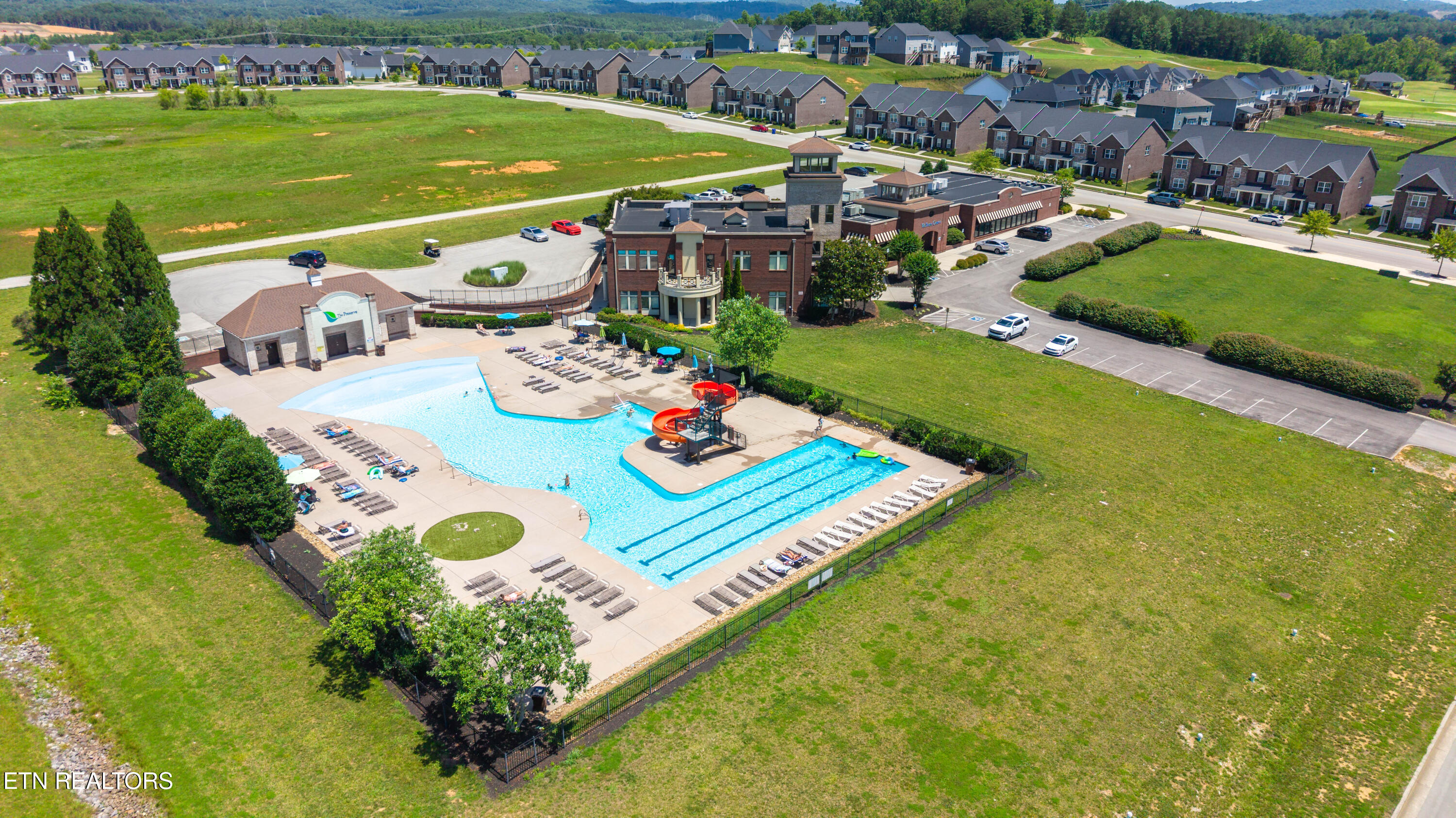 338 Broadberry Avenue Oak Ridge TN 37830