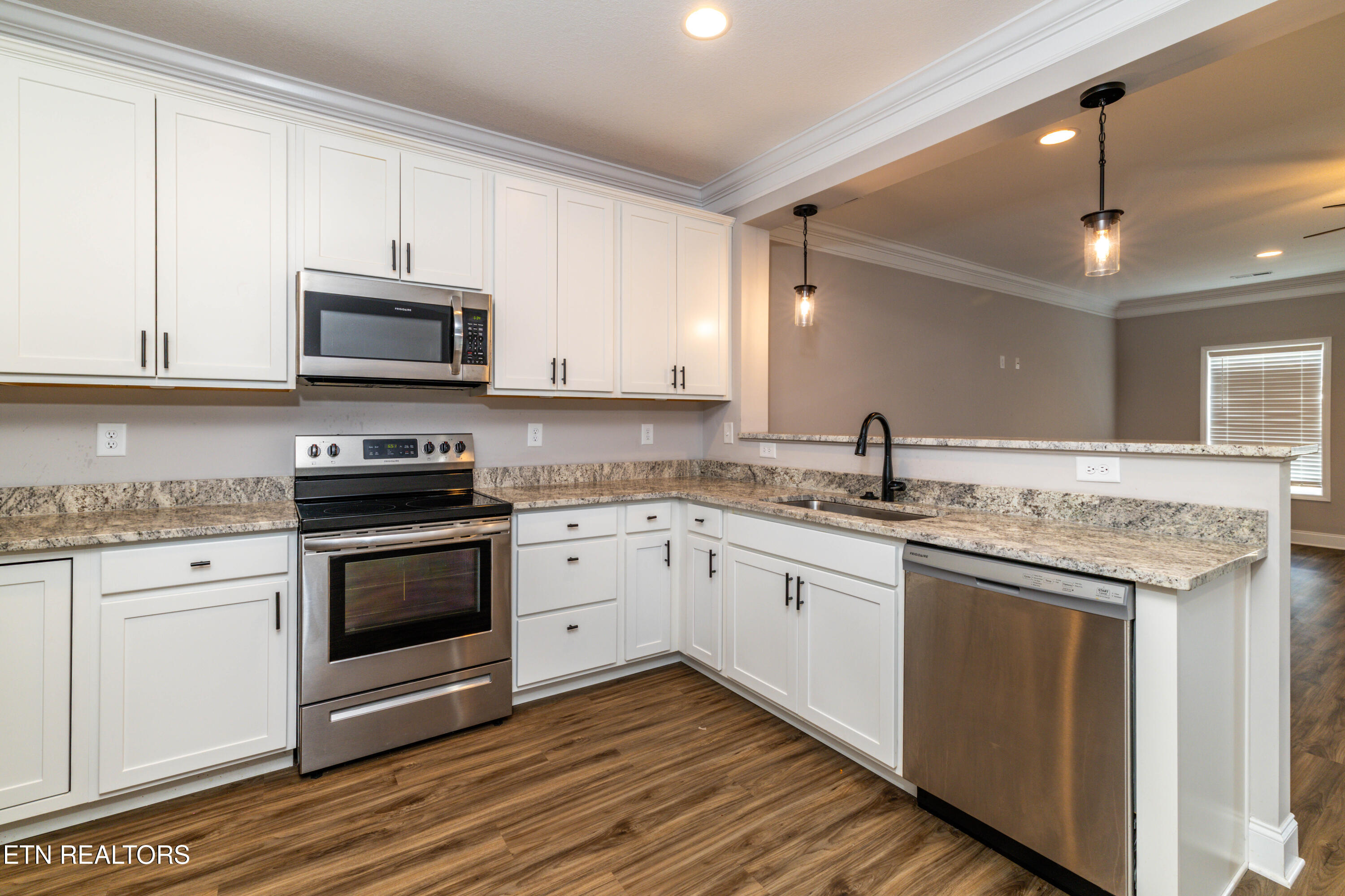 338 Broadberry Avenue Oak Ridge TN 37830