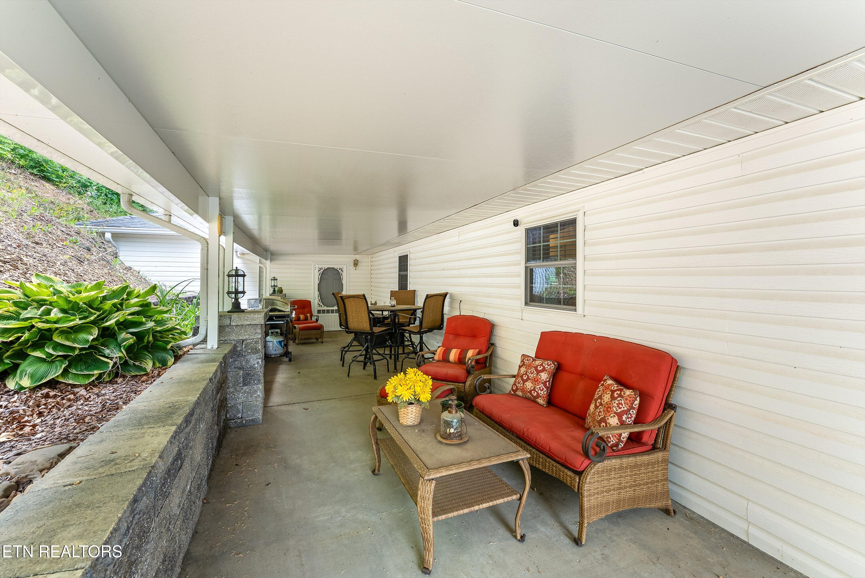 519 Country Oaks Drive Pigeon Forge TN 37863