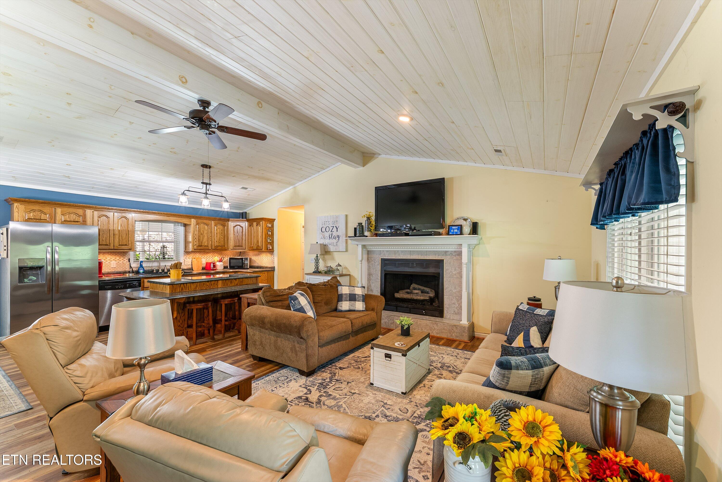 519 Country Oaks Drive Pigeon Forge TN 37863