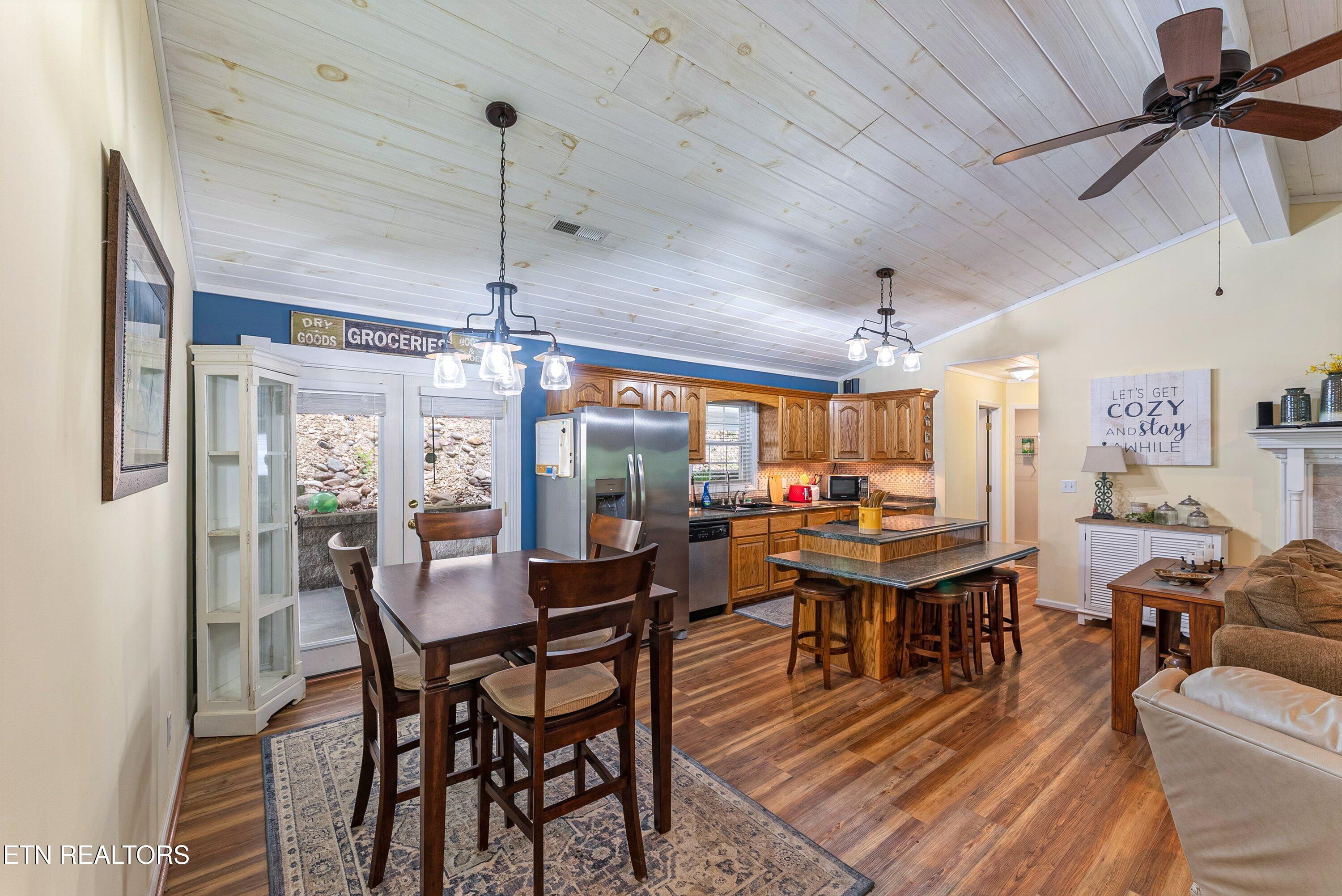 519 Country Oaks Drive Pigeon Forge TN 37863