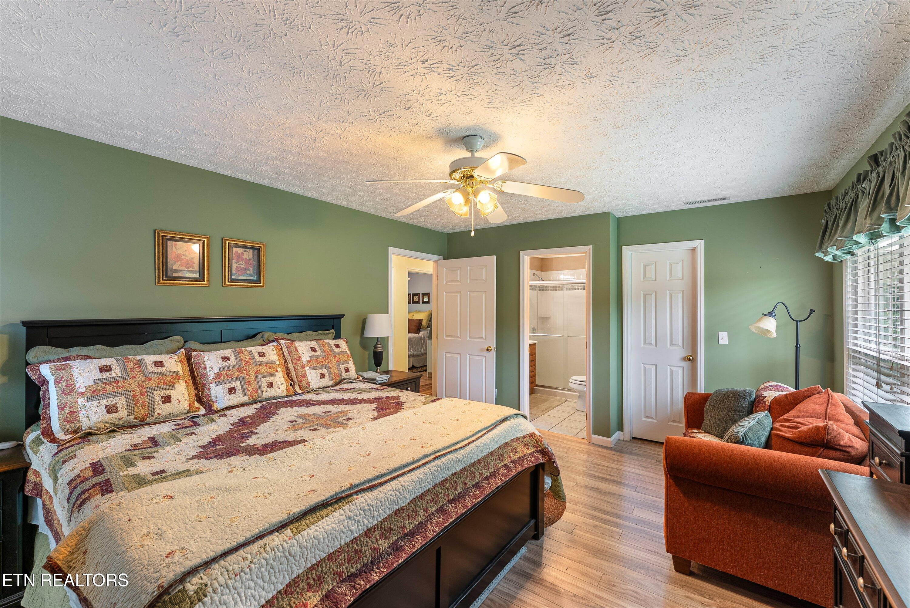 519 Country Oaks Drive Pigeon Forge TN 37863
