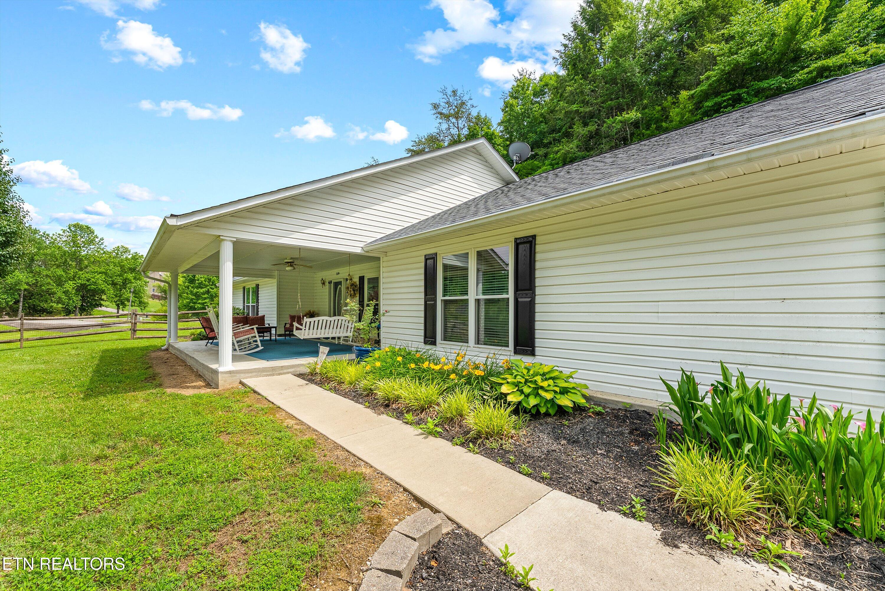 519 Country Oaks Drive Pigeon Forge TN 37863