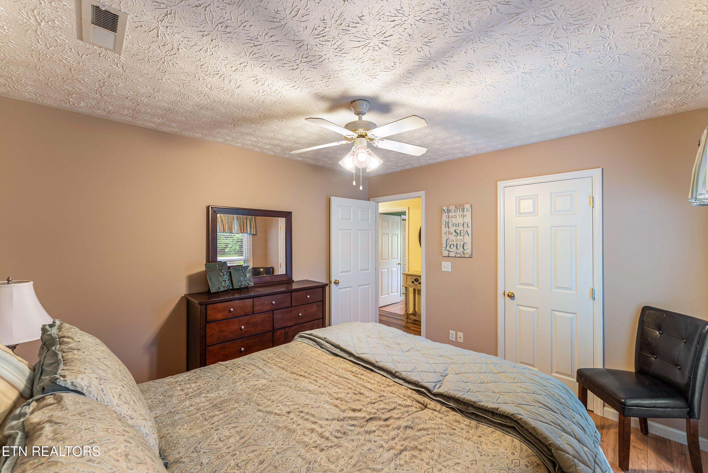 519 Country Oaks Drive Pigeon Forge TN 37863