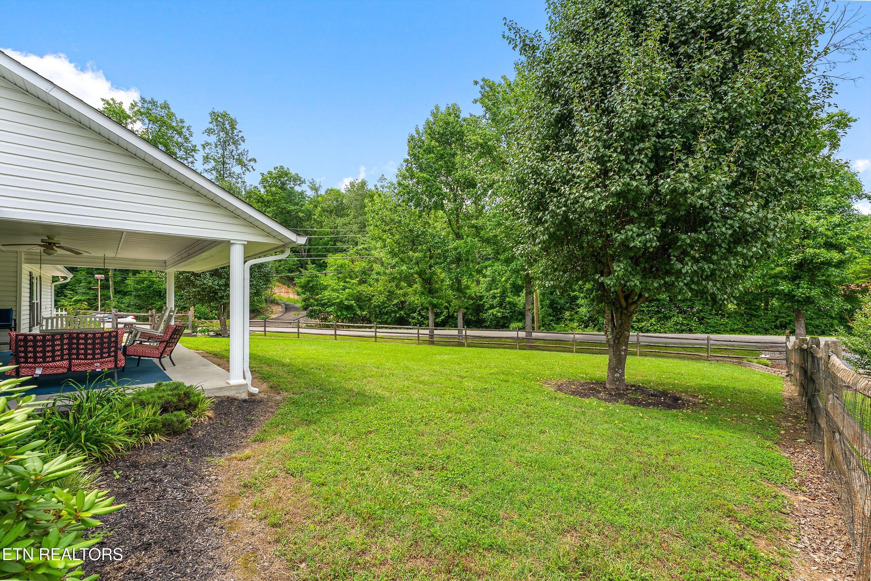 519 Country Oaks Drive Pigeon Forge TN 37863