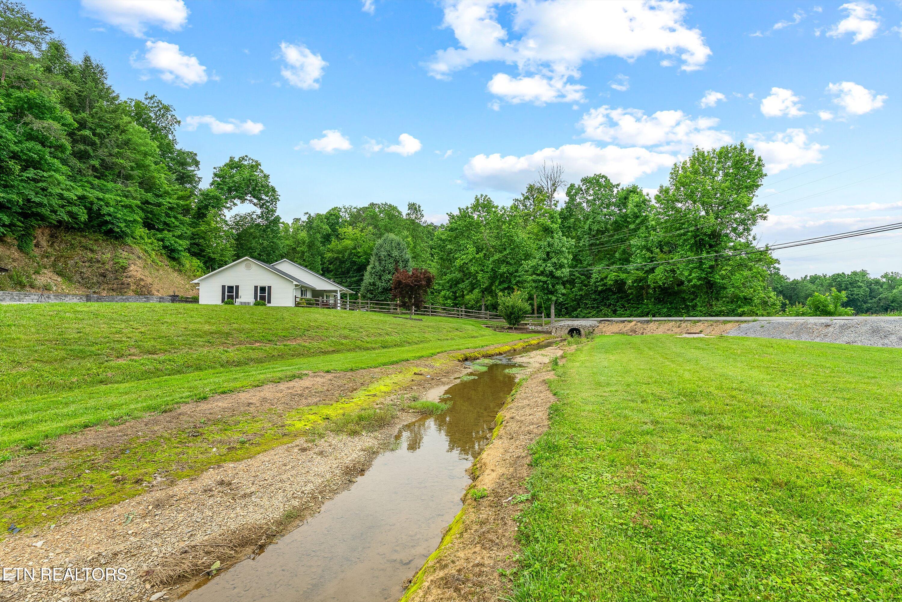 519 Country Oaks Drive Pigeon Forge TN 37863