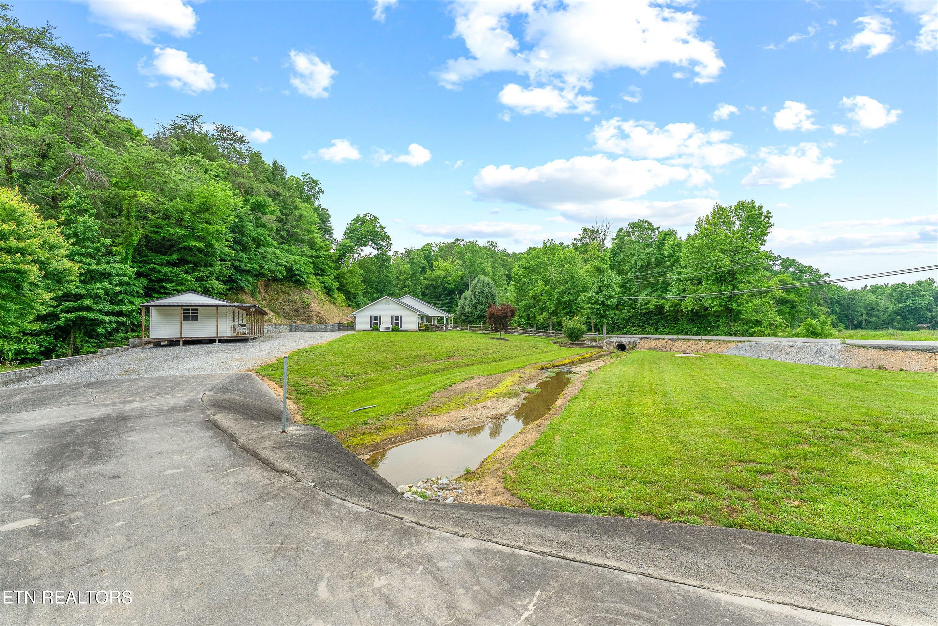 519 Country Oaks Drive Pigeon Forge TN 37863