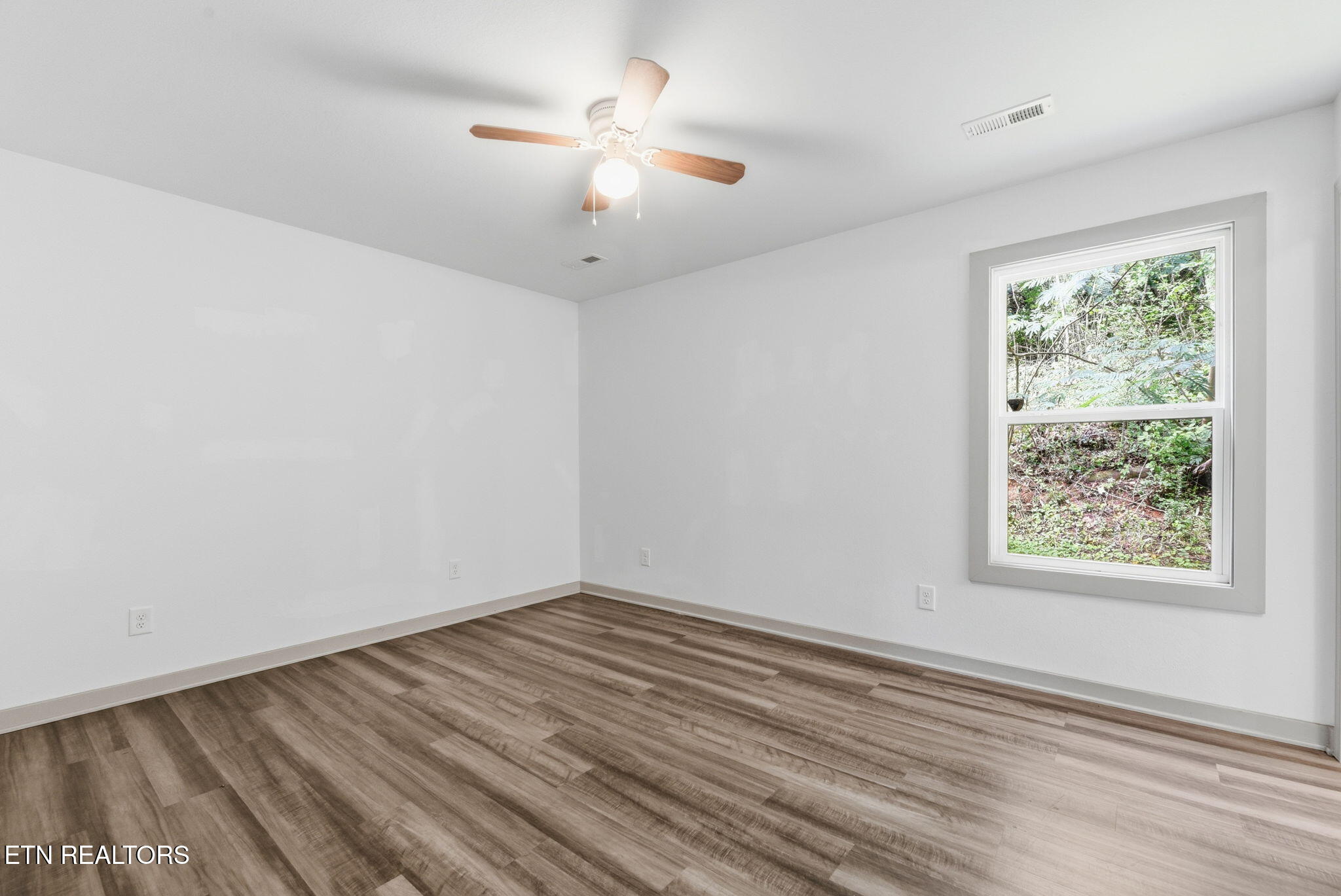 219 Offutt Road Clinton TN 37716