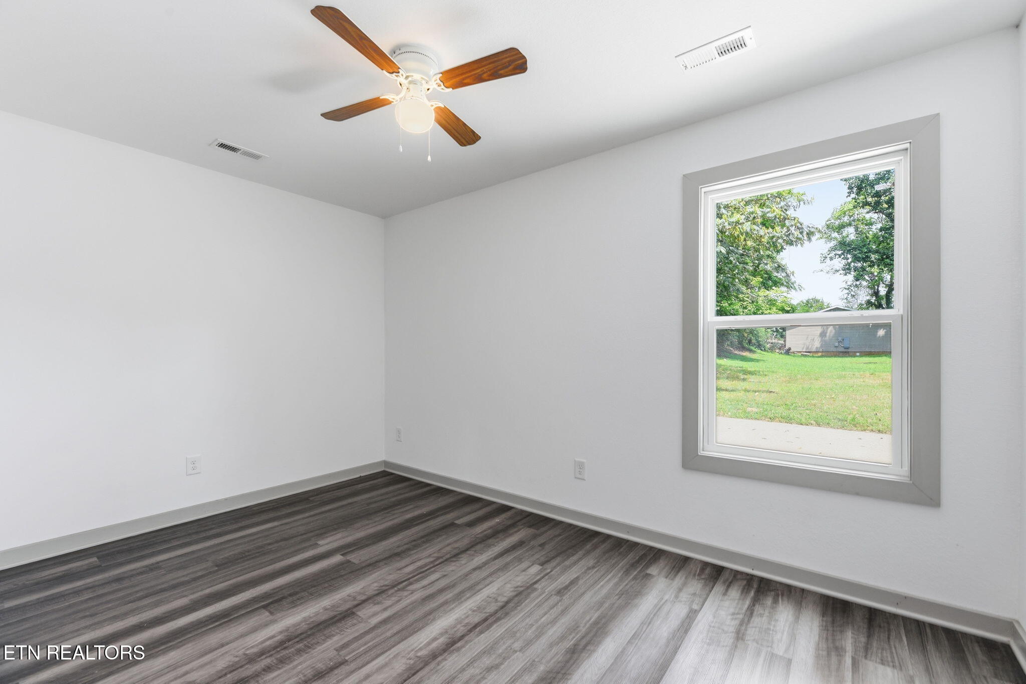 219 Offutt Road Clinton TN 37716
