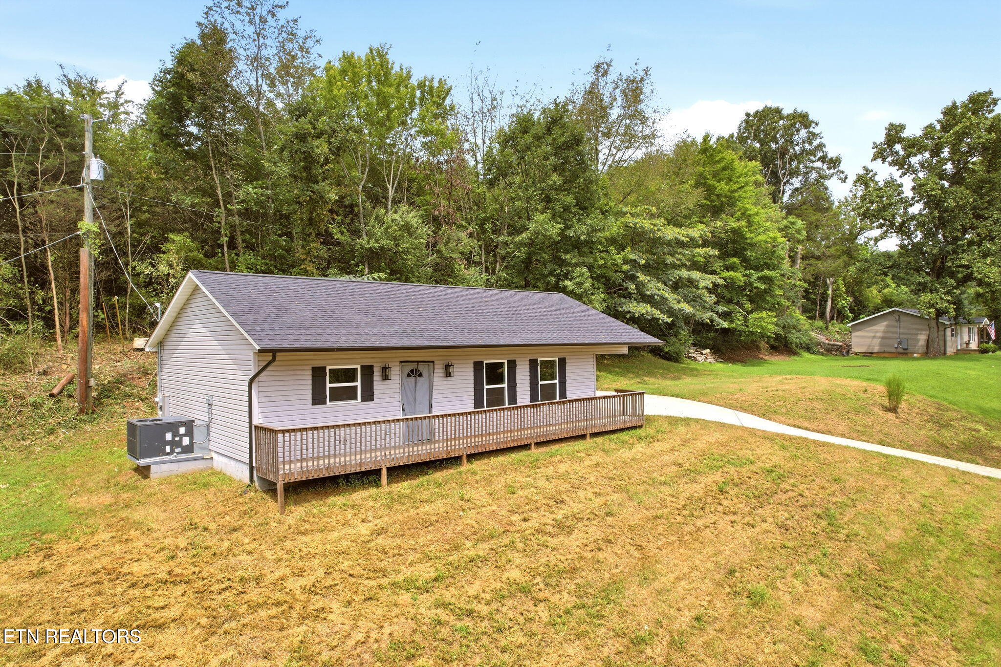 219 Offutt Road Clinton TN 37716