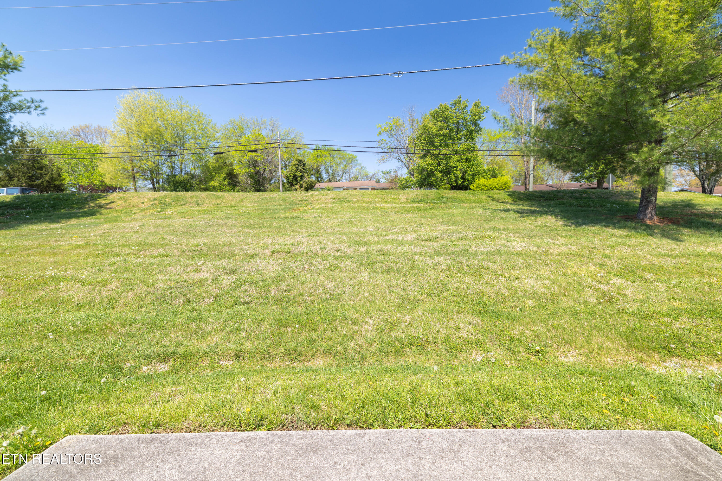 7037 Wakan Lane Corryton TN 37721