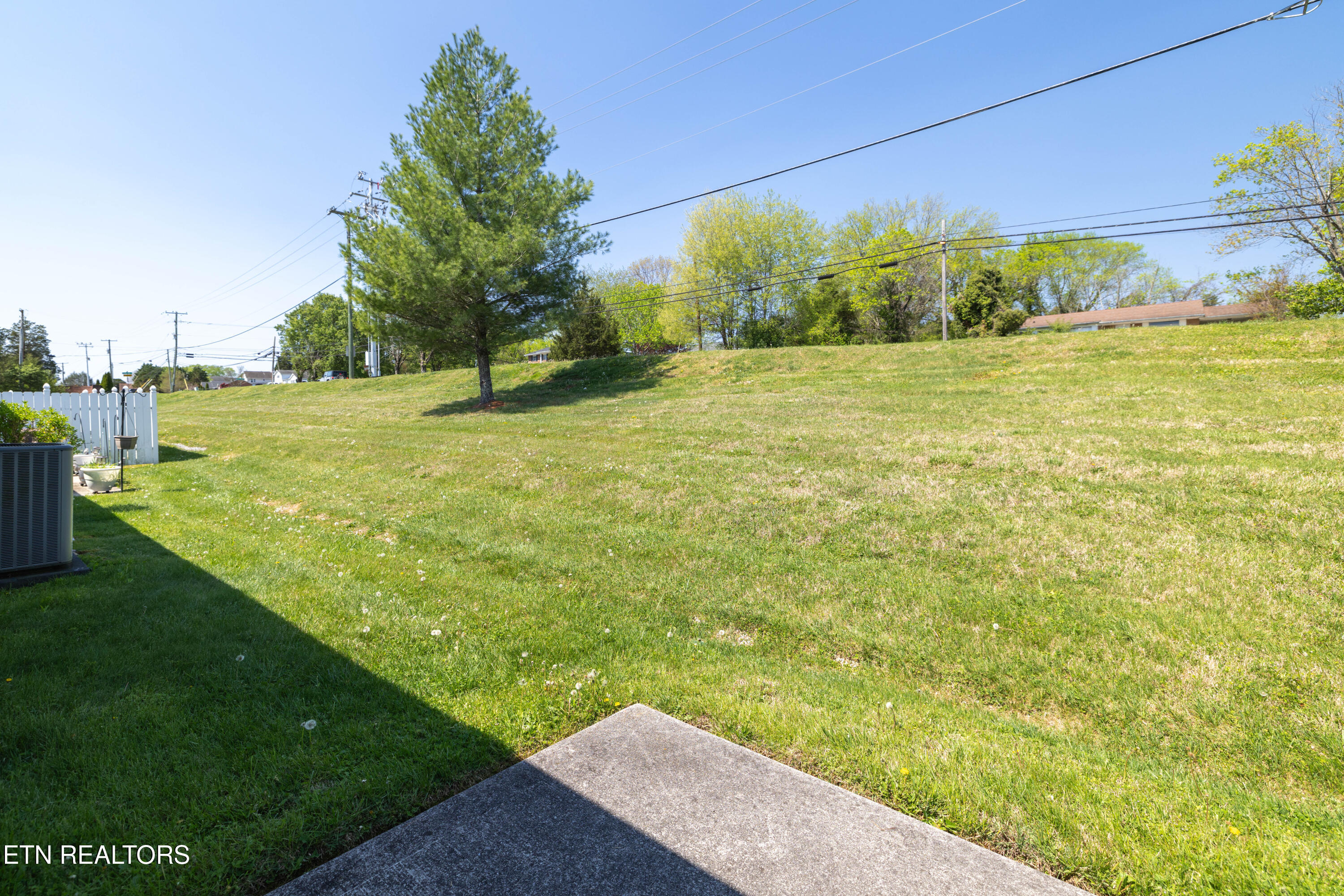 7037 Wakan Lane Corryton TN 37721