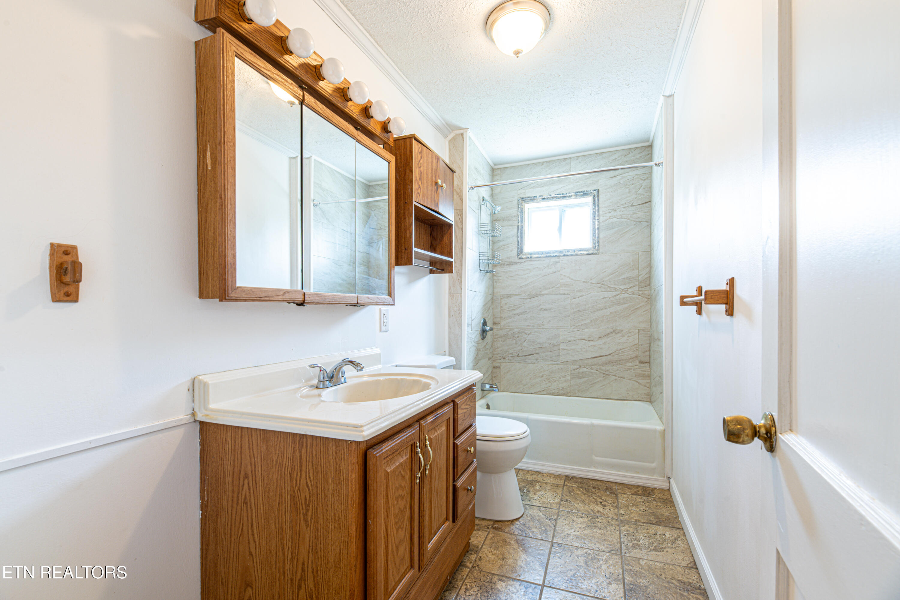 1314 Goldleaf Street Maryville TN 37801