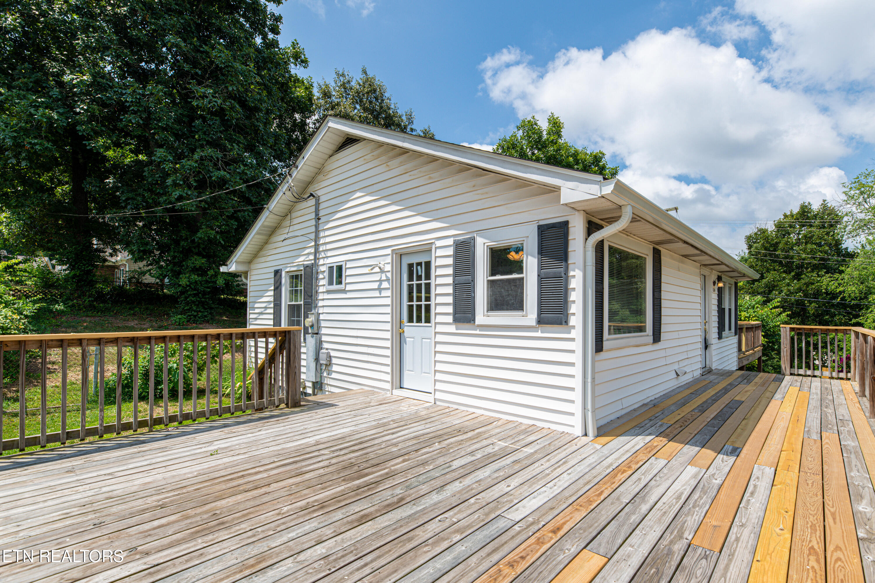 1314 Goldleaf Street Maryville TN 37801