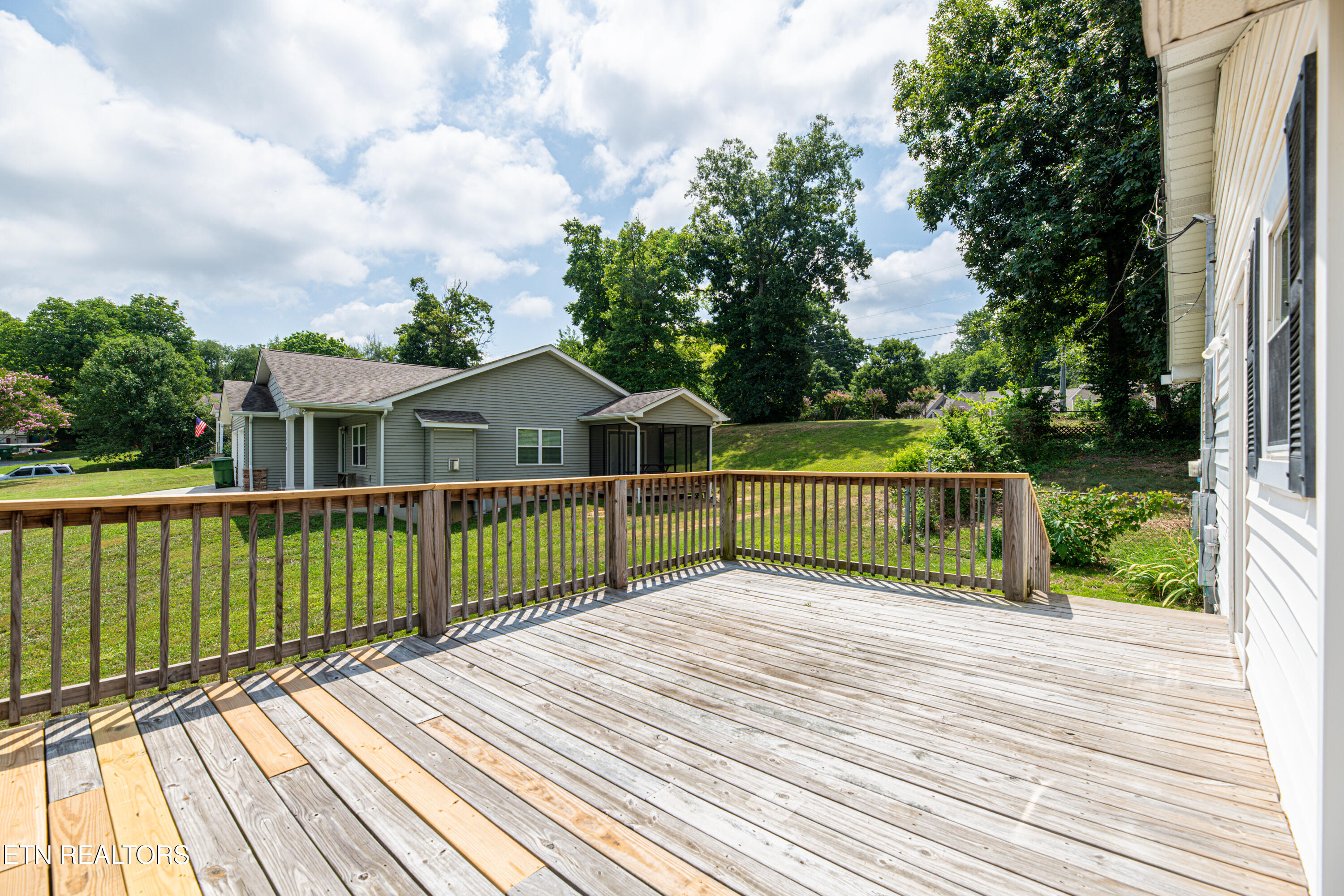 1314 Goldleaf Street Maryville TN 37801