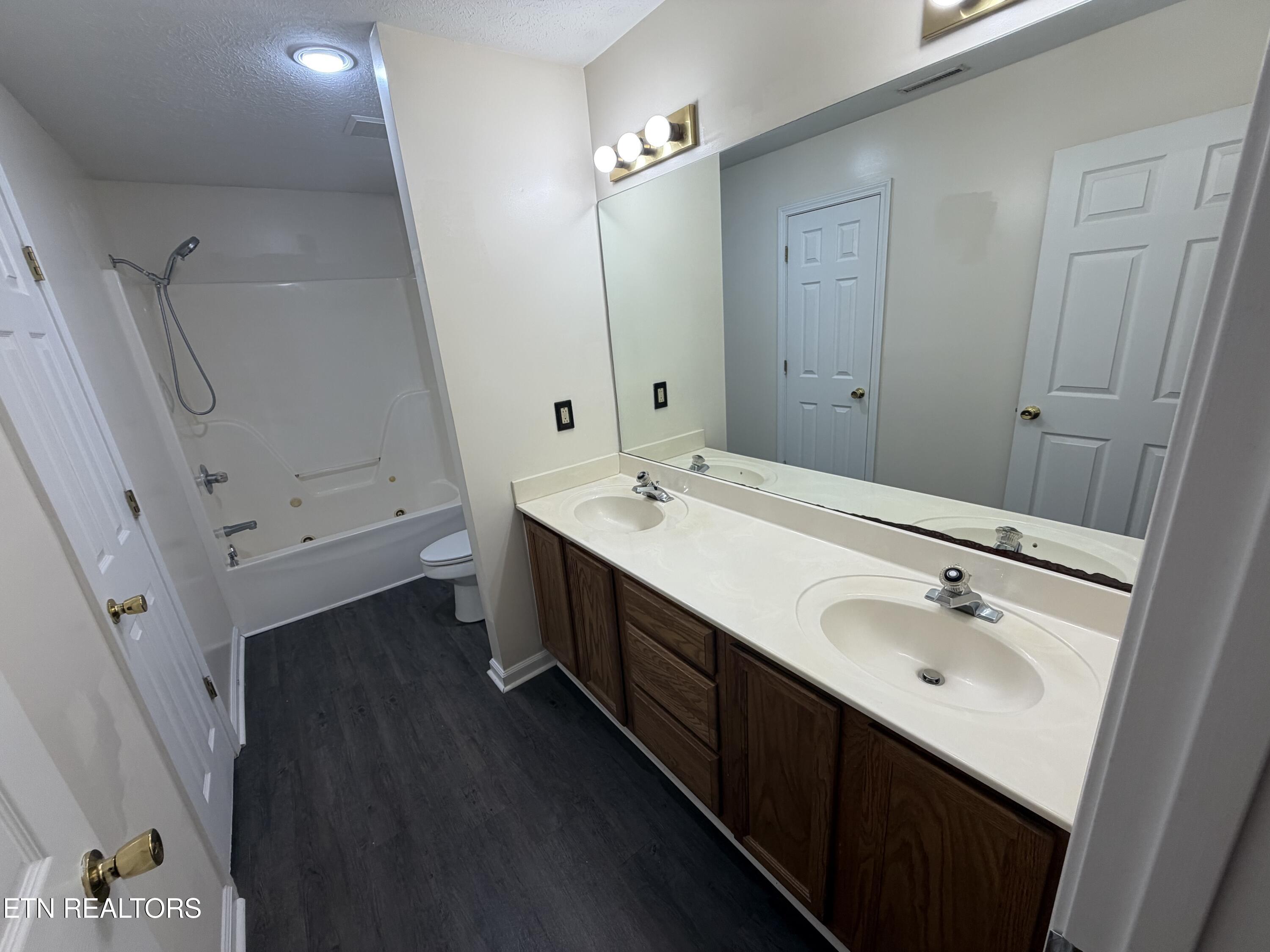 5336 Avery Woods Lane Knoxville TN 37921