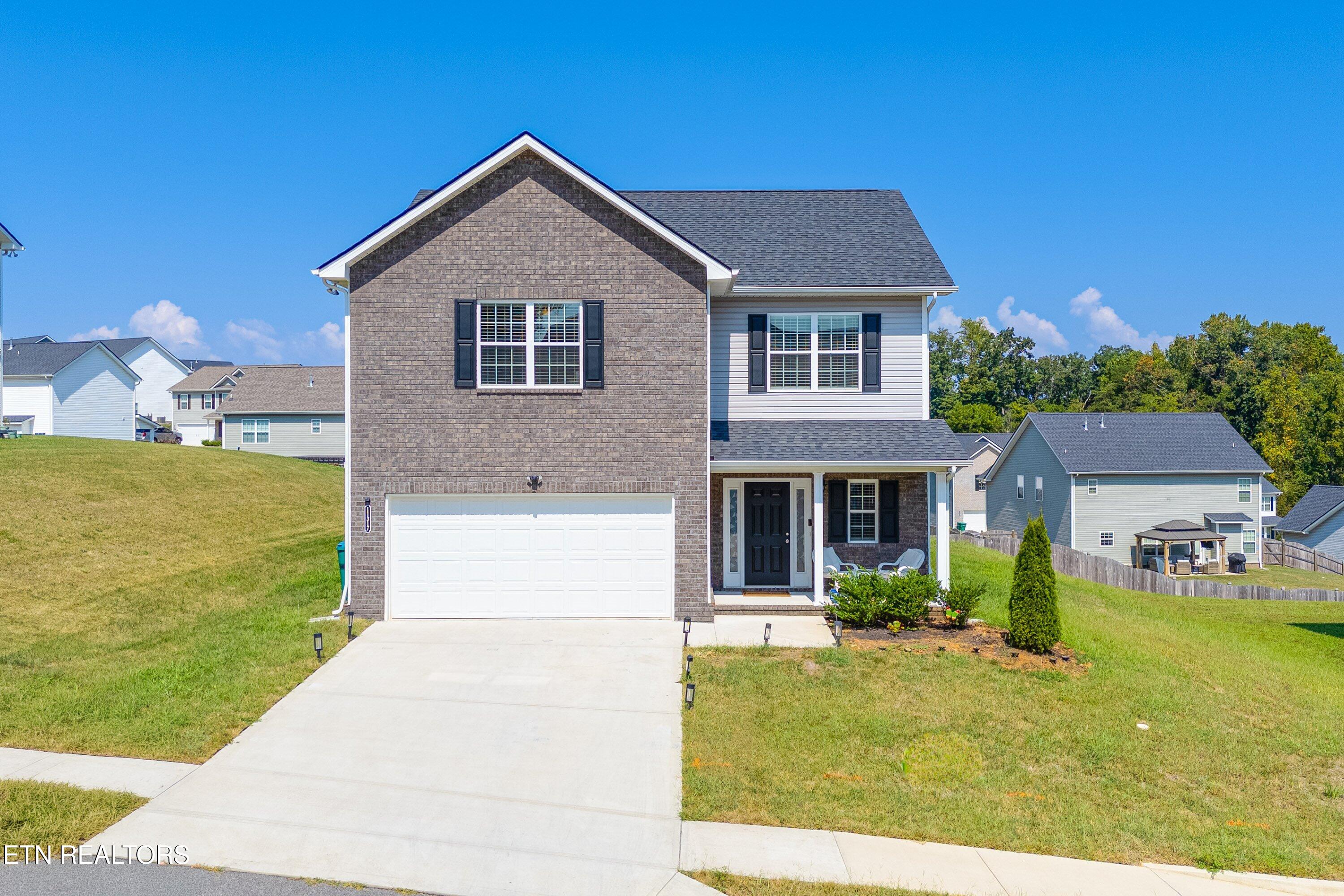 11317 Flame Willow Lane Knoxville TN 37932