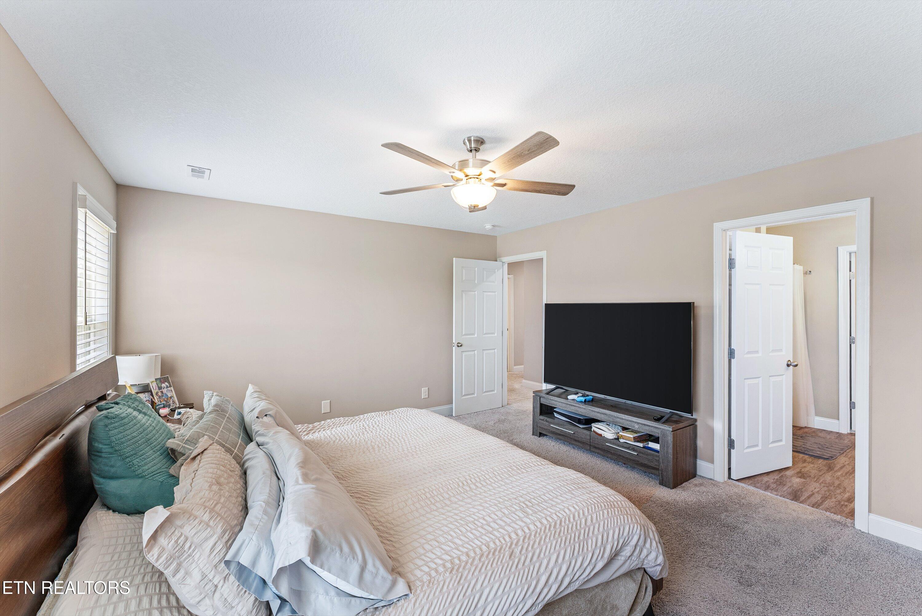 11317 Flame Willow Lane Knoxville TN 37932