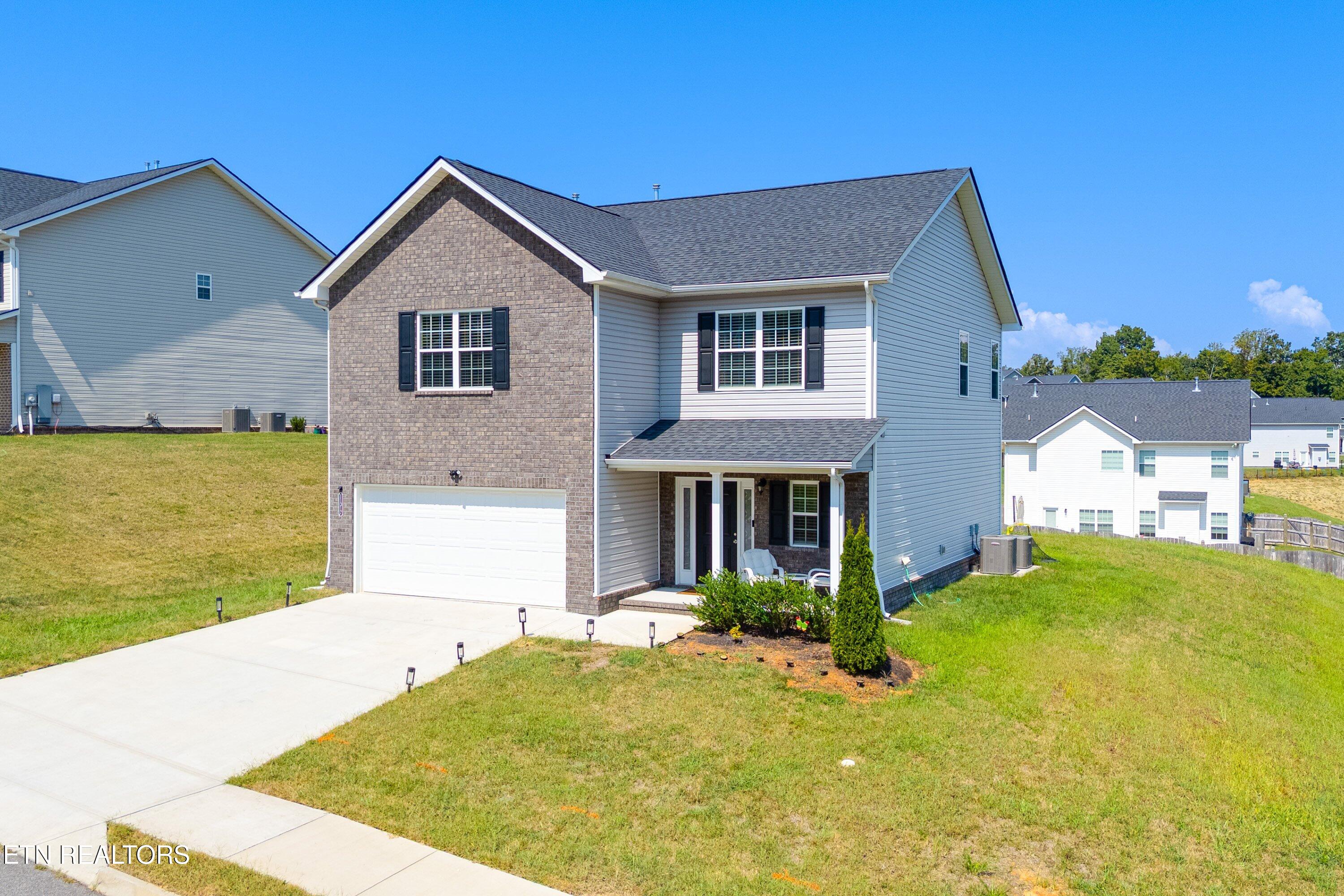 11317 Flame Willow Lane Knoxville TN 37932