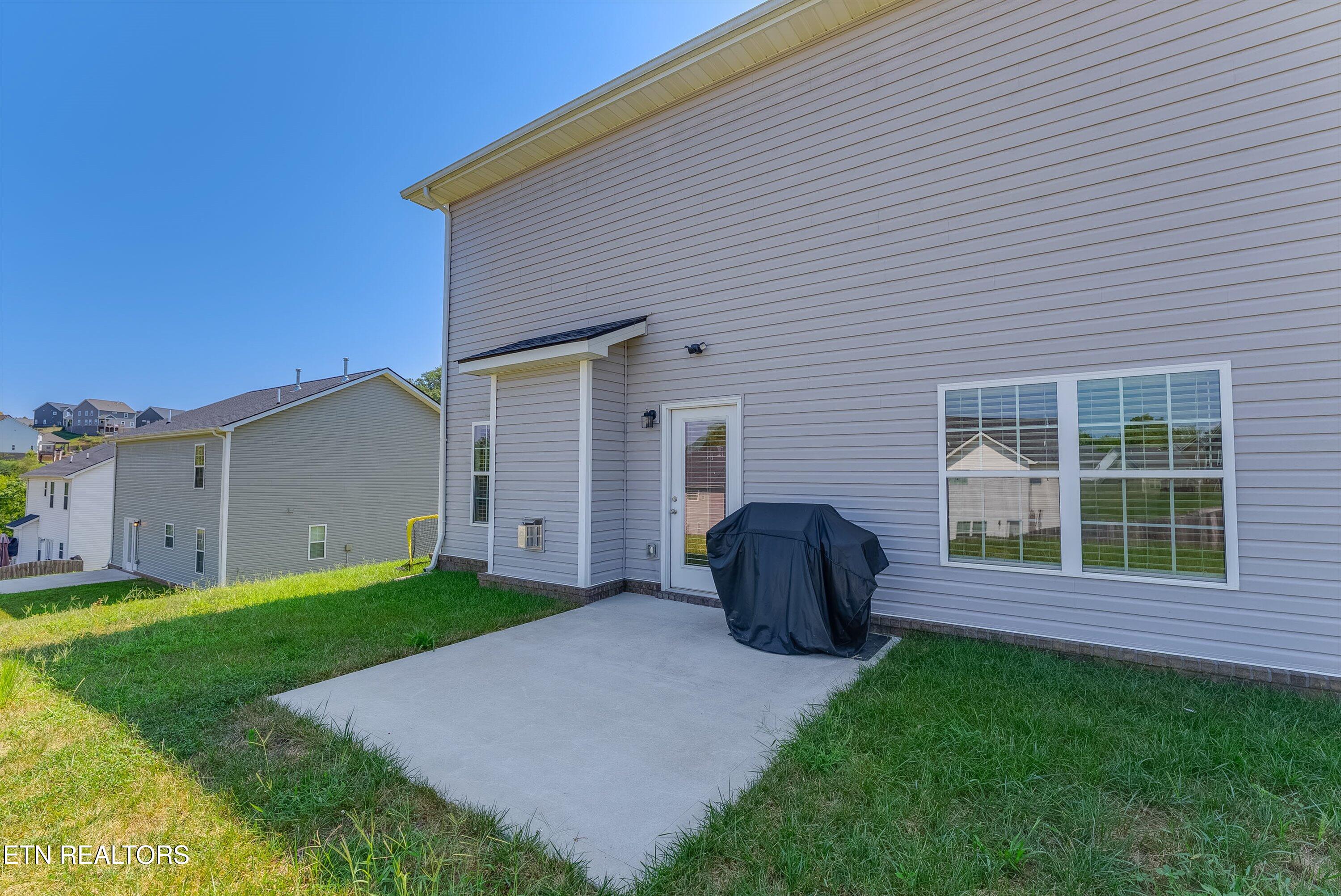 11317 Flame Willow Lane Knoxville TN 37932