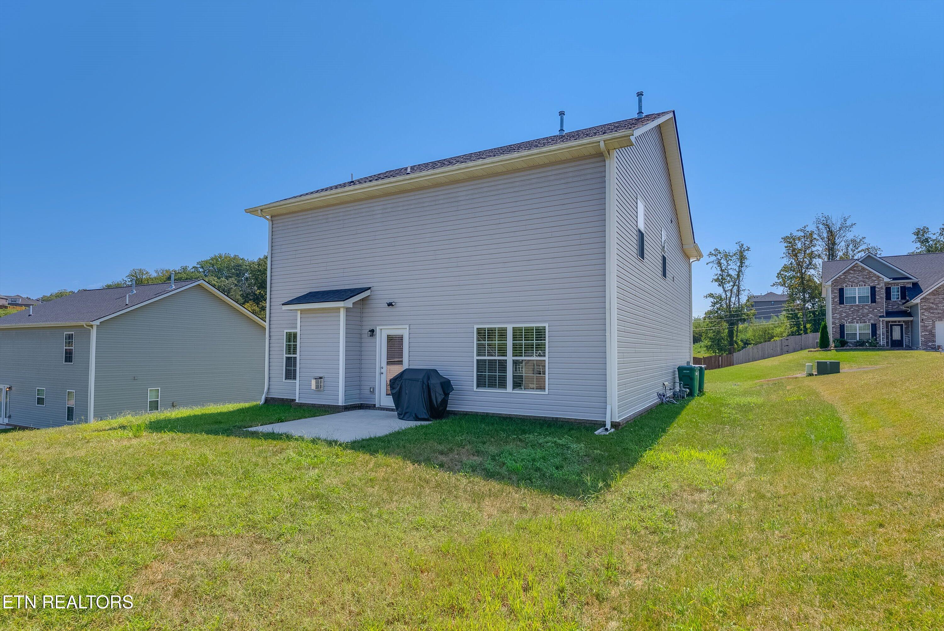 11317 Flame Willow Lane Knoxville TN 37932