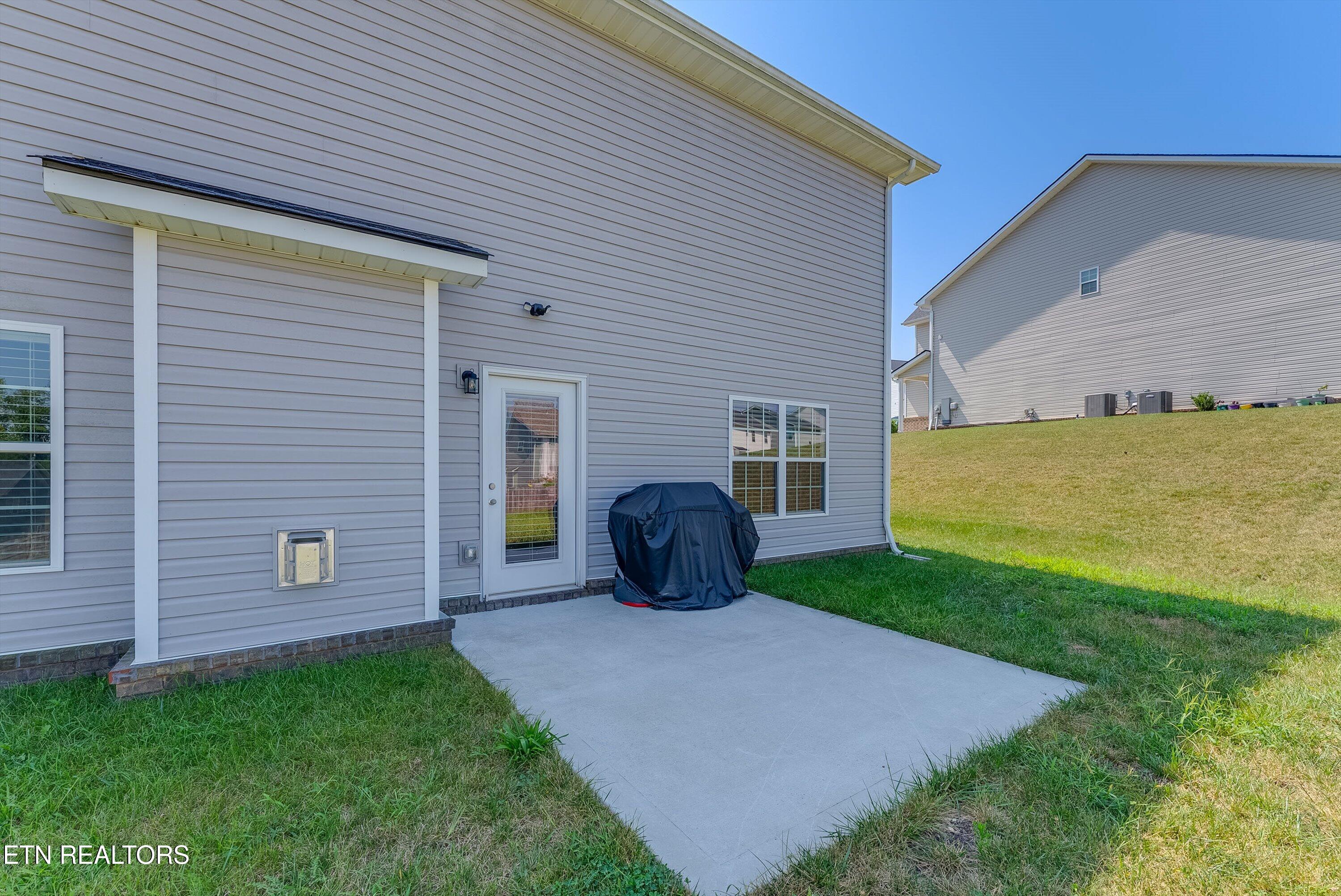 11317 Flame Willow Lane Knoxville TN 37932
