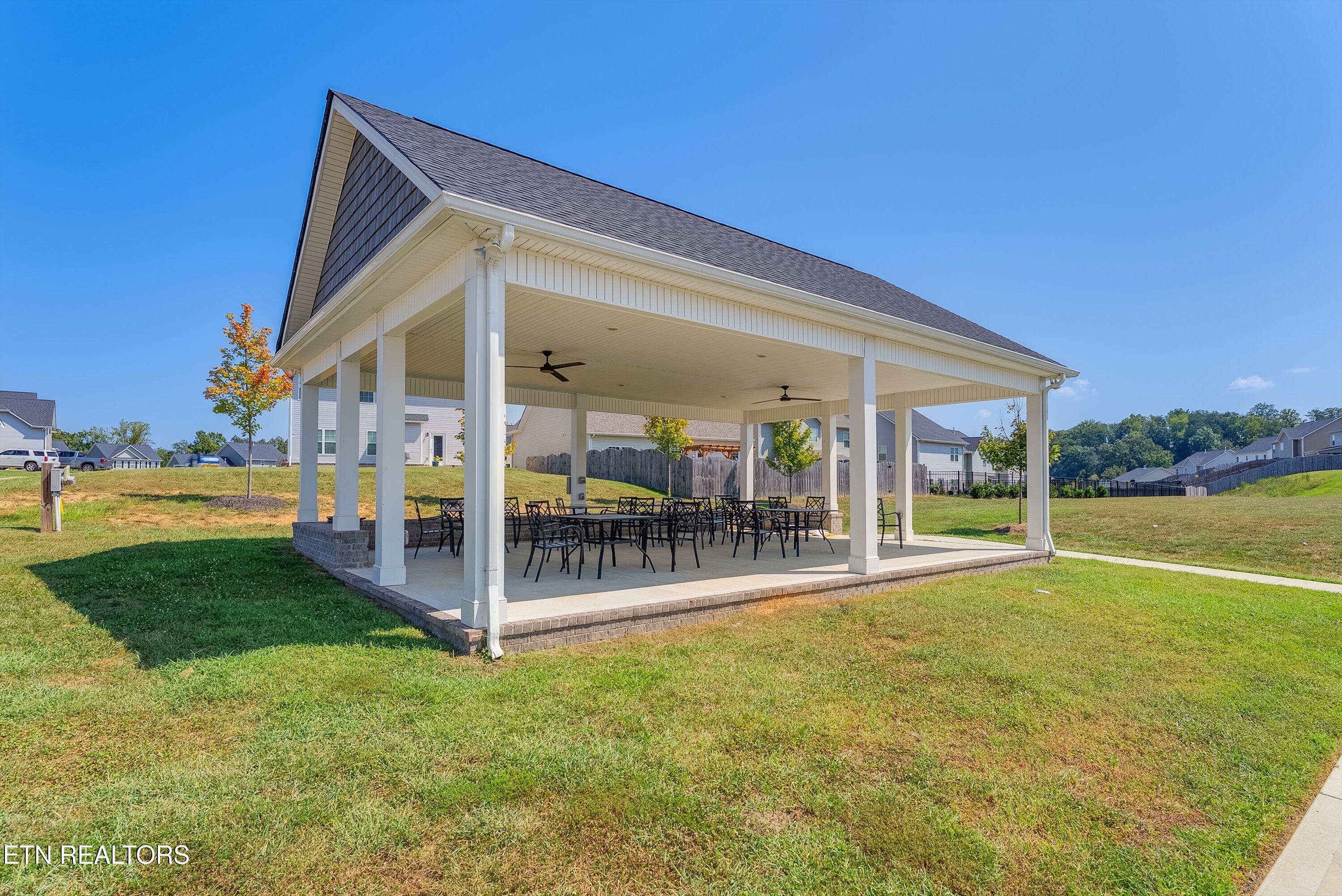 11317 Flame Willow Lane Knoxville TN 37932