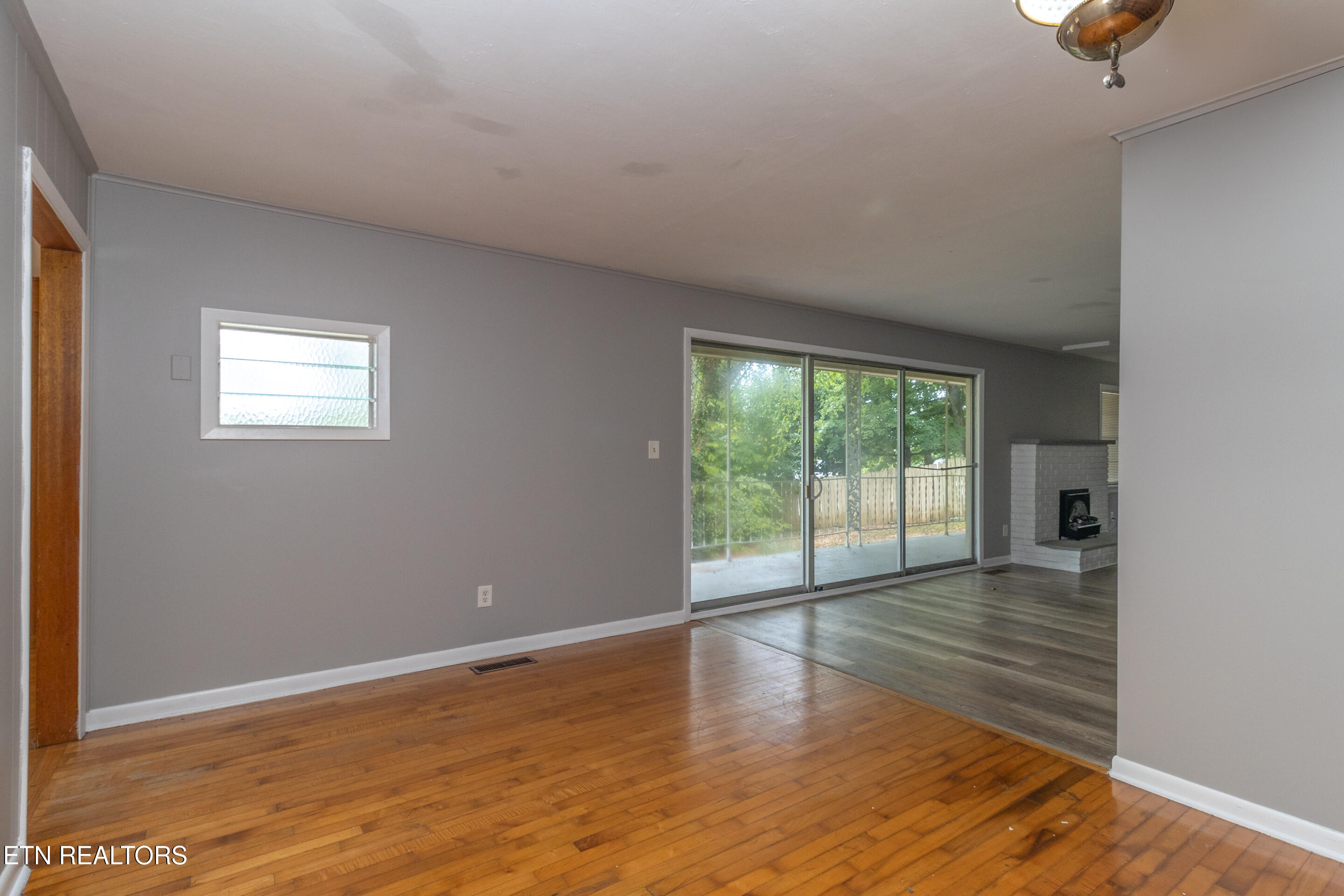 630 Colonial Drive Harriman TN 37748