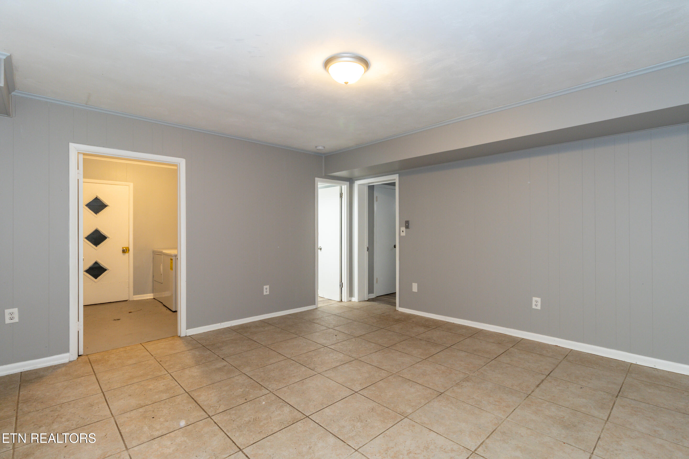 630 Colonial Drive Harriman TN 37748