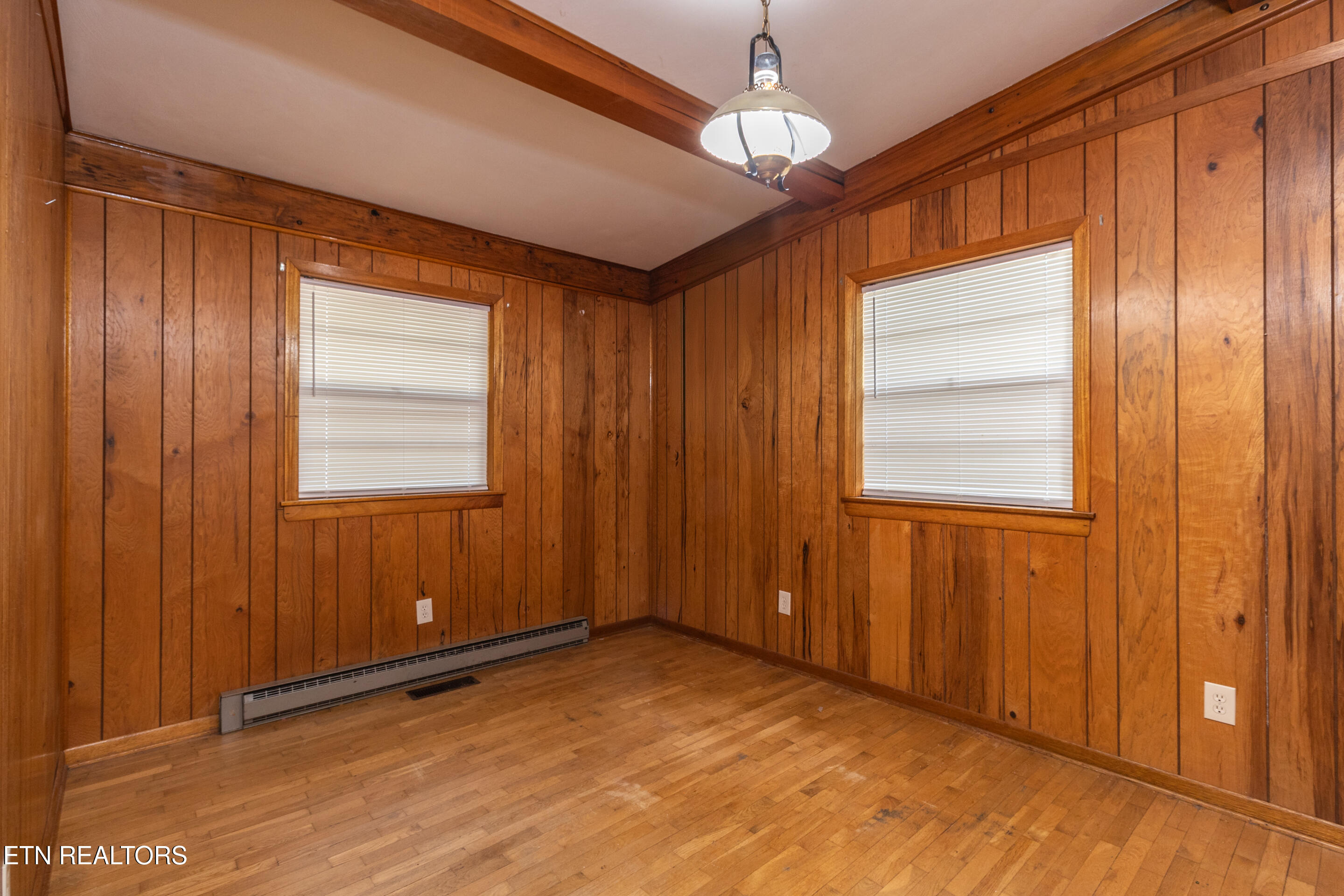 630 Colonial Drive Harriman TN 37748
