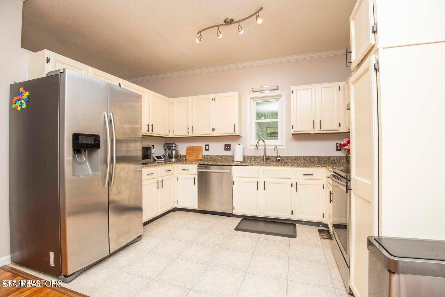 1728 Stone Hedge Drive Knoxville TN 37909