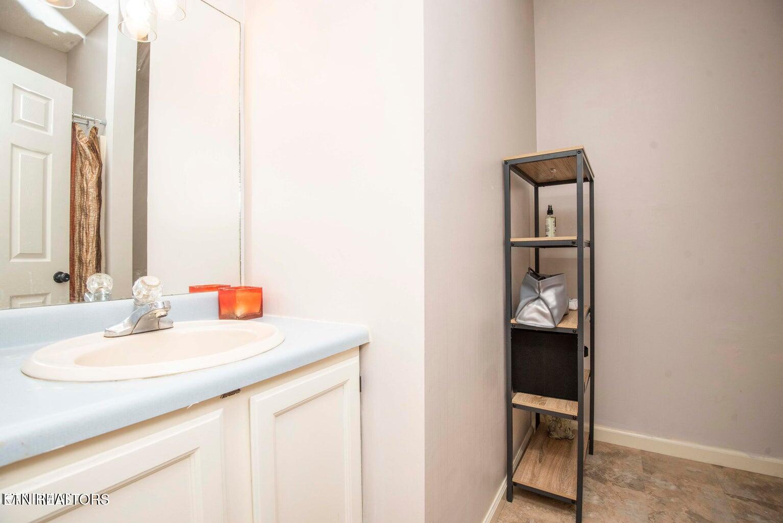 1728 Stone Hedge Drive Knoxville TN 37909