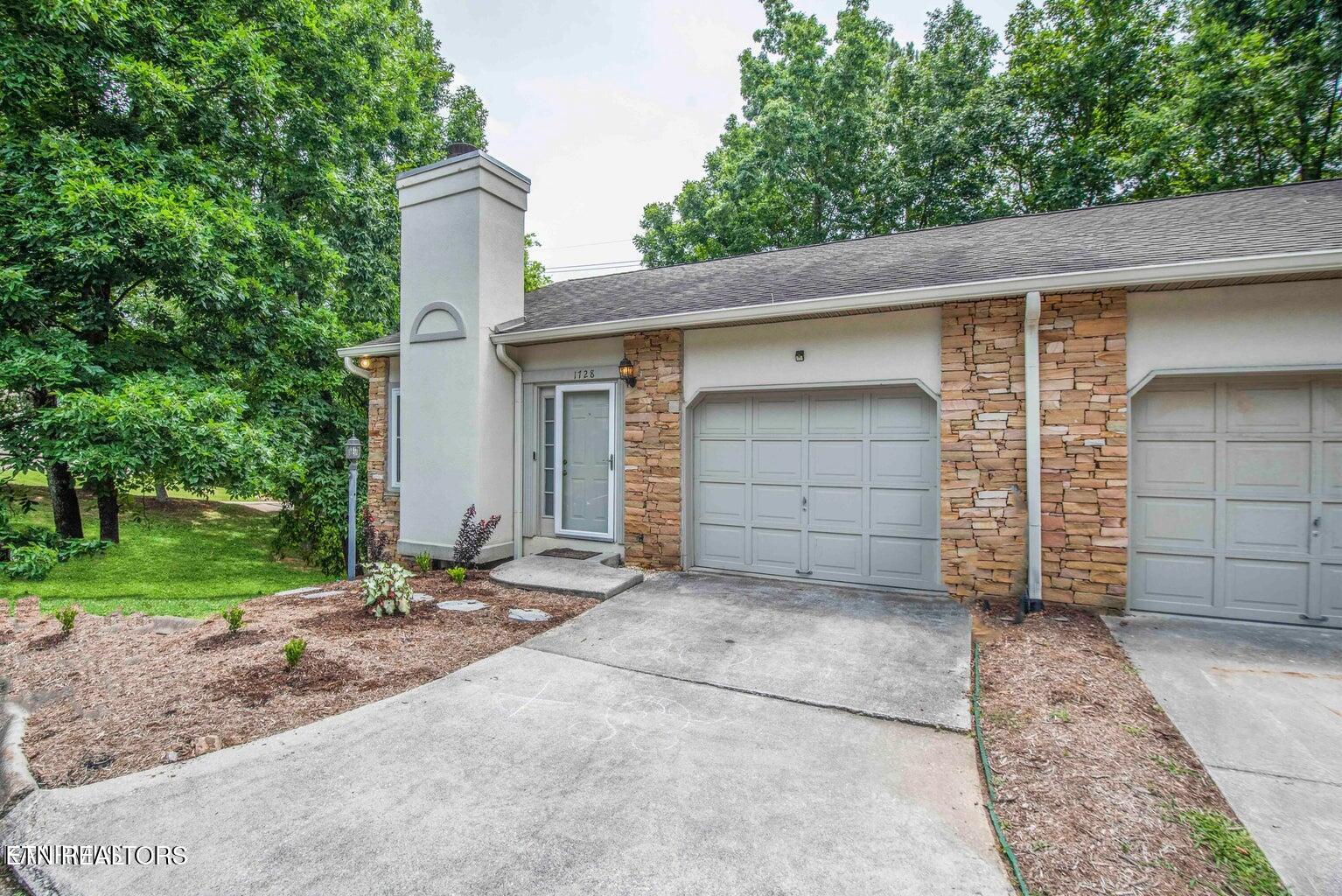 1728 Stone Hedge Drive Knoxville TN 37909