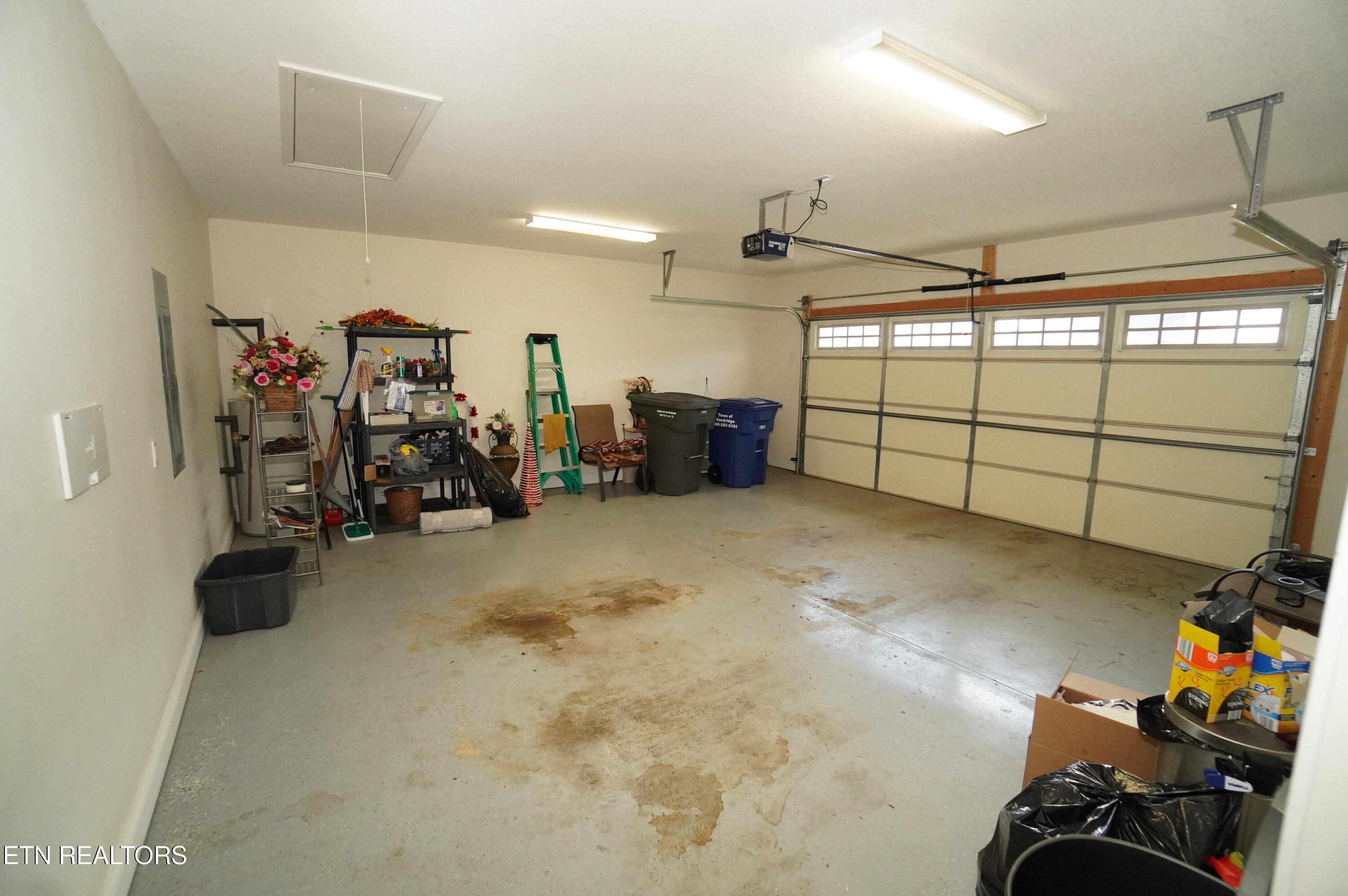 3023 Creekside Villas Drive Dandridge TN 37725