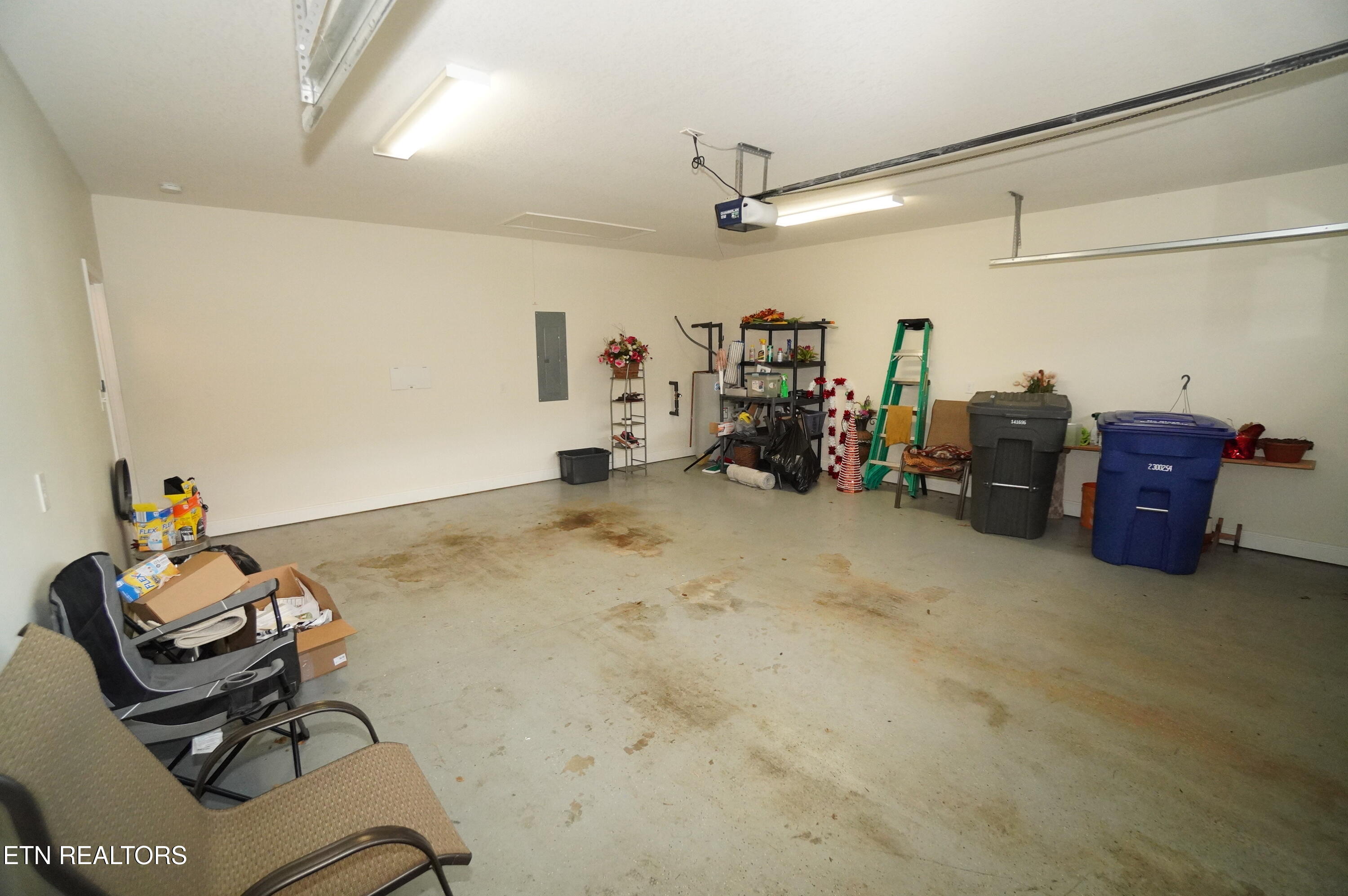 3023 Creekside Villas Drive Dandridge TN 37725