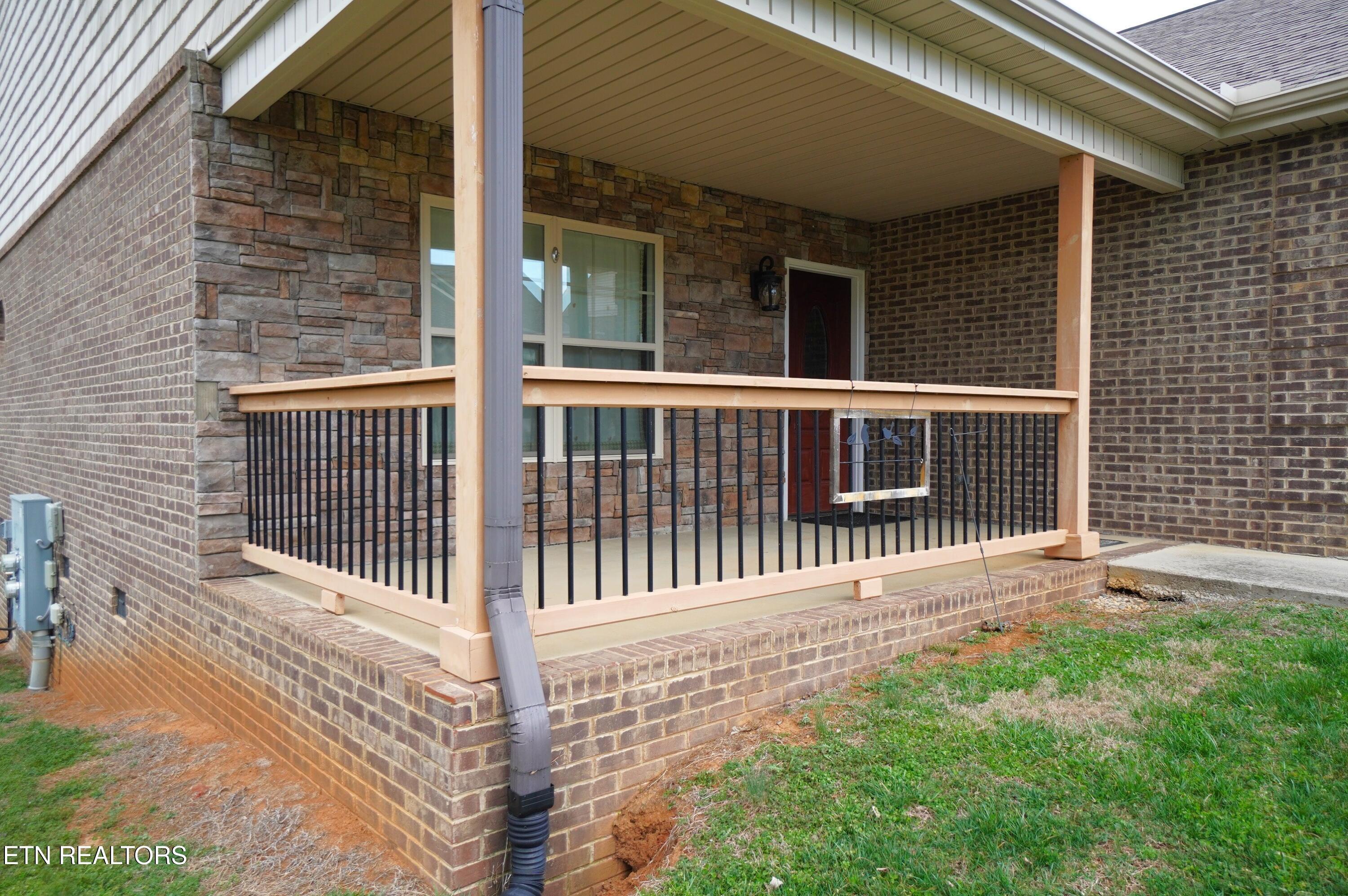 3023 Creekside Villas Drive Dandridge TN 37725