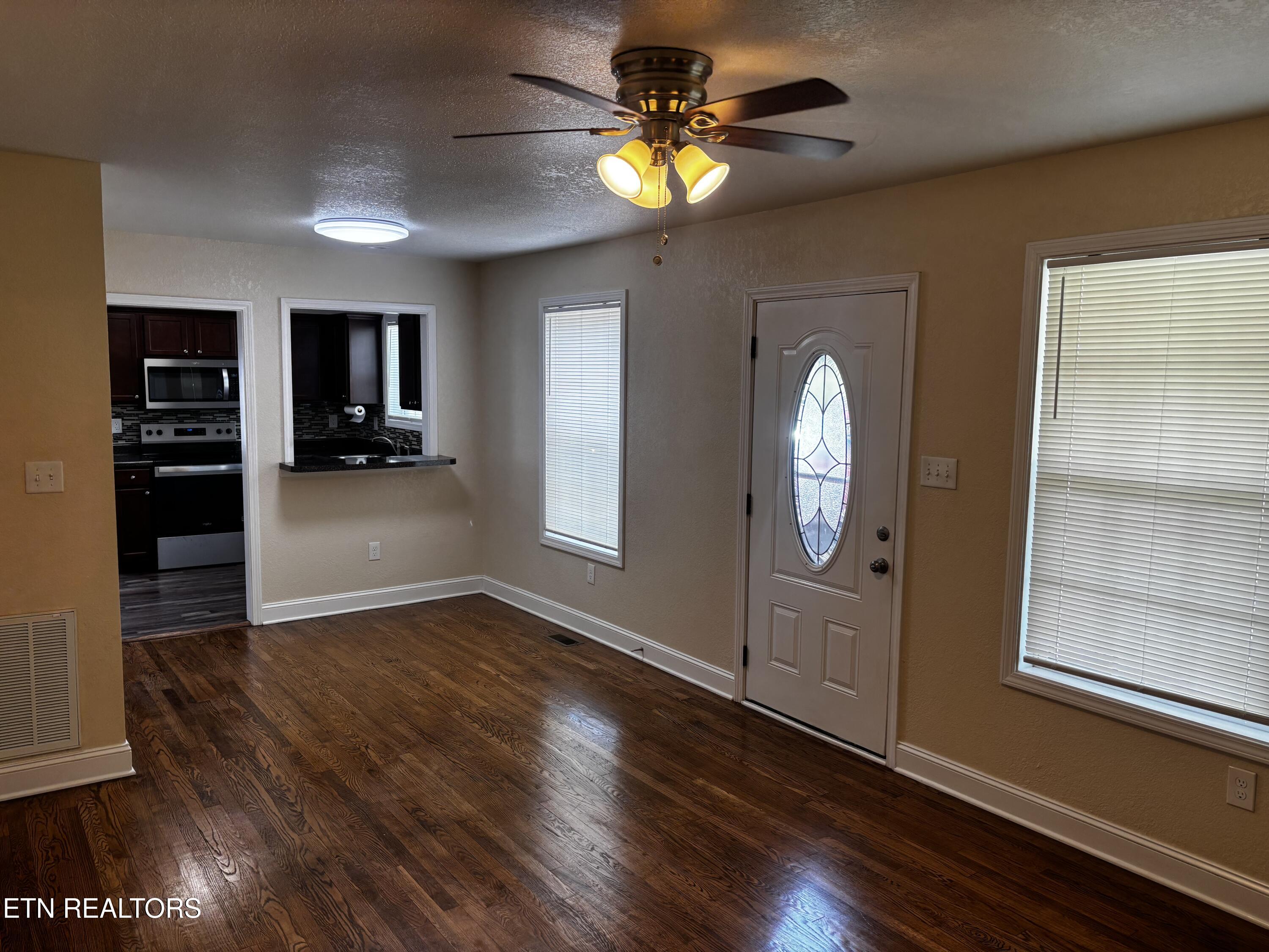 2025 Mcclung Avenue Knoxville TN 37920