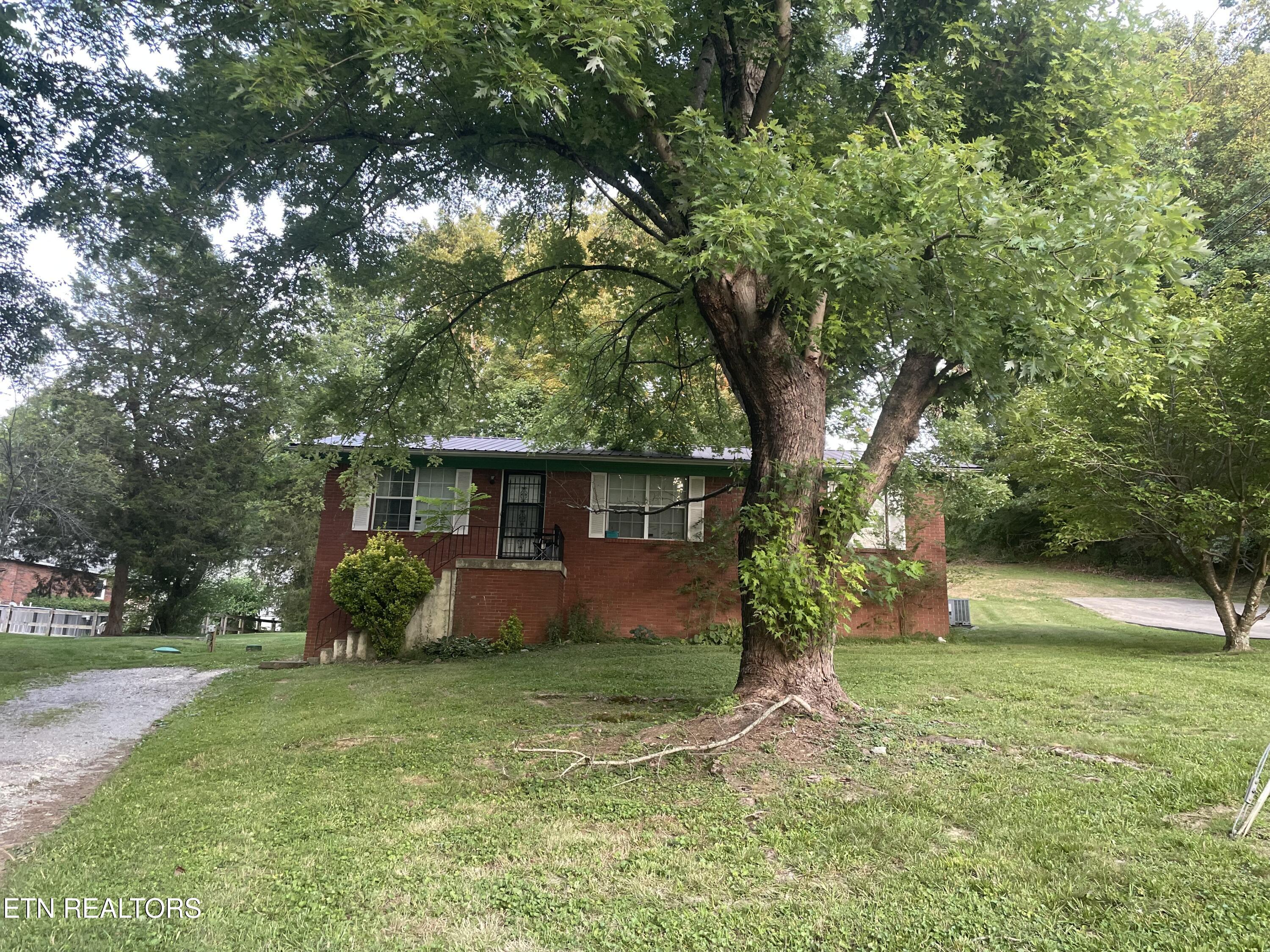 305 Reagan Street Harrogate TN 37752