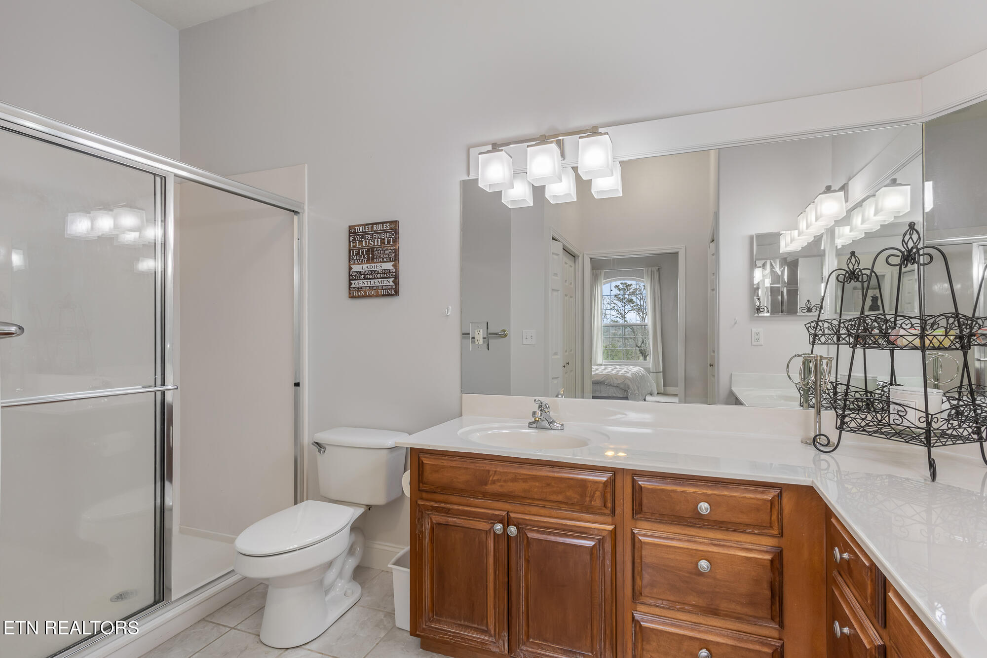 565 Rarity Bay Parkway Vonore TN 37885