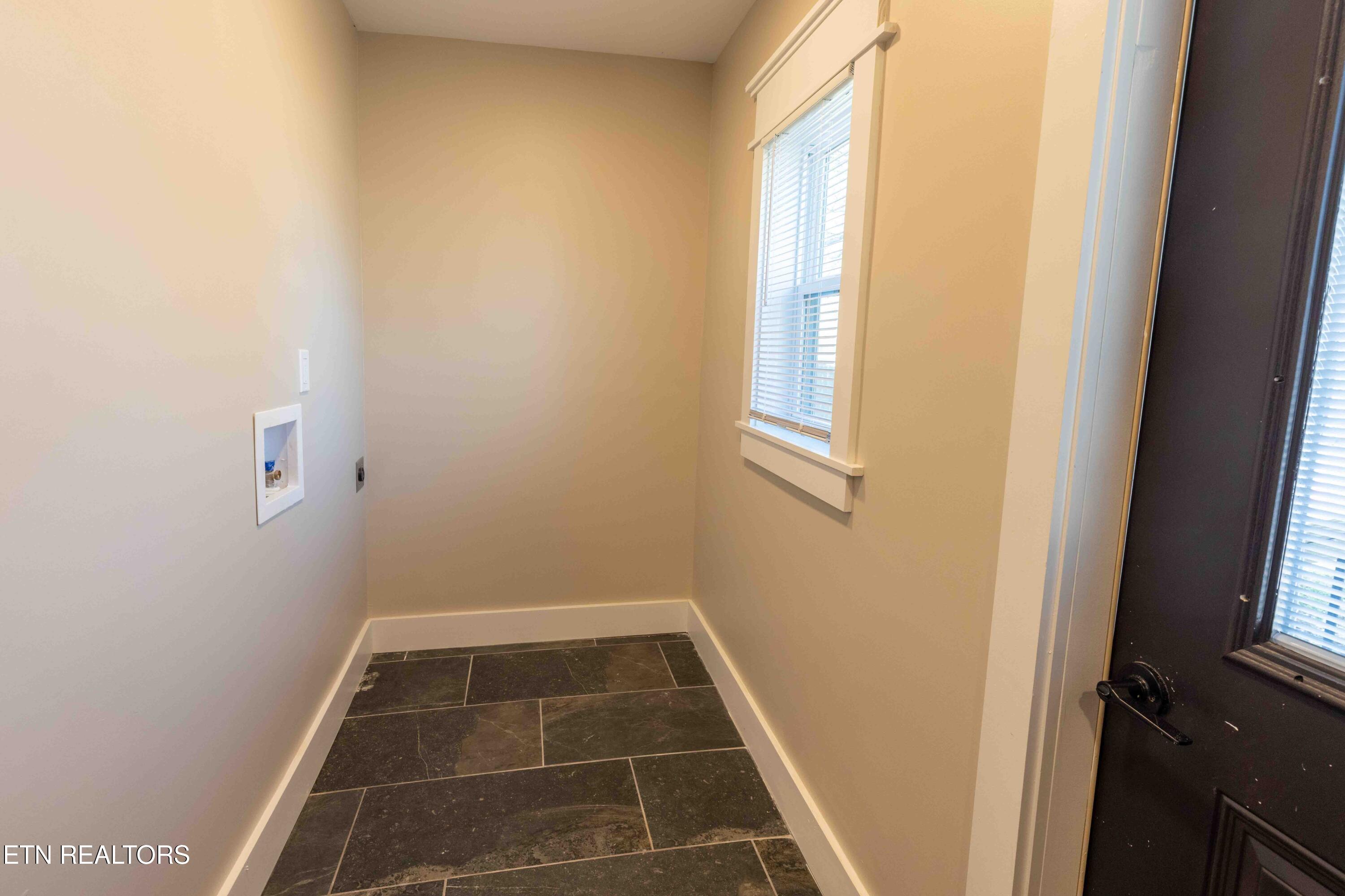 221 E Ford Valley Road Knoxville TN 37920
