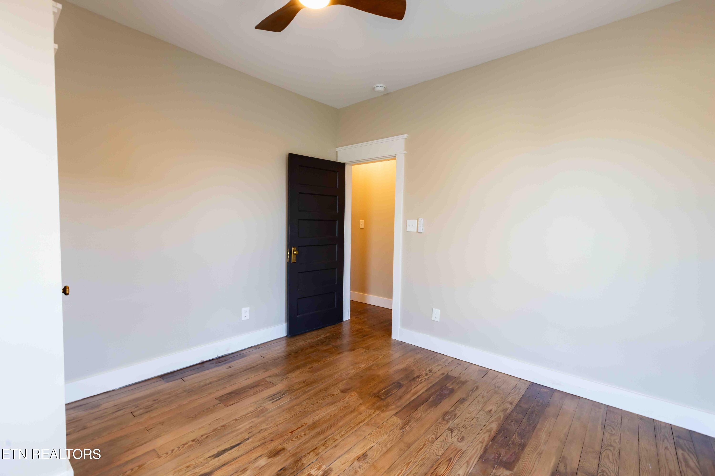 221 E Ford Valley Road Knoxville TN 37920