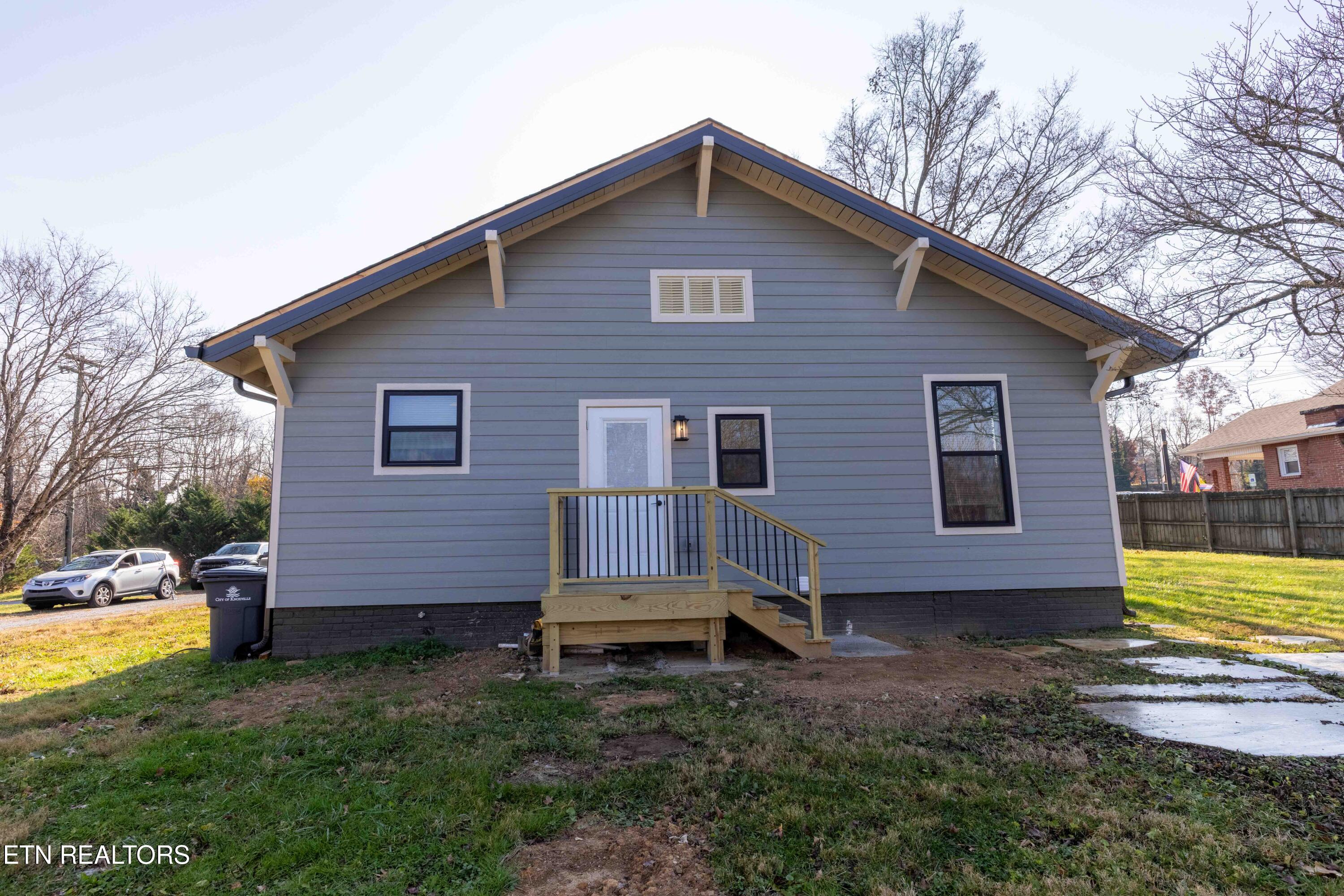 221 E Ford Valley Road Knoxville TN 37920