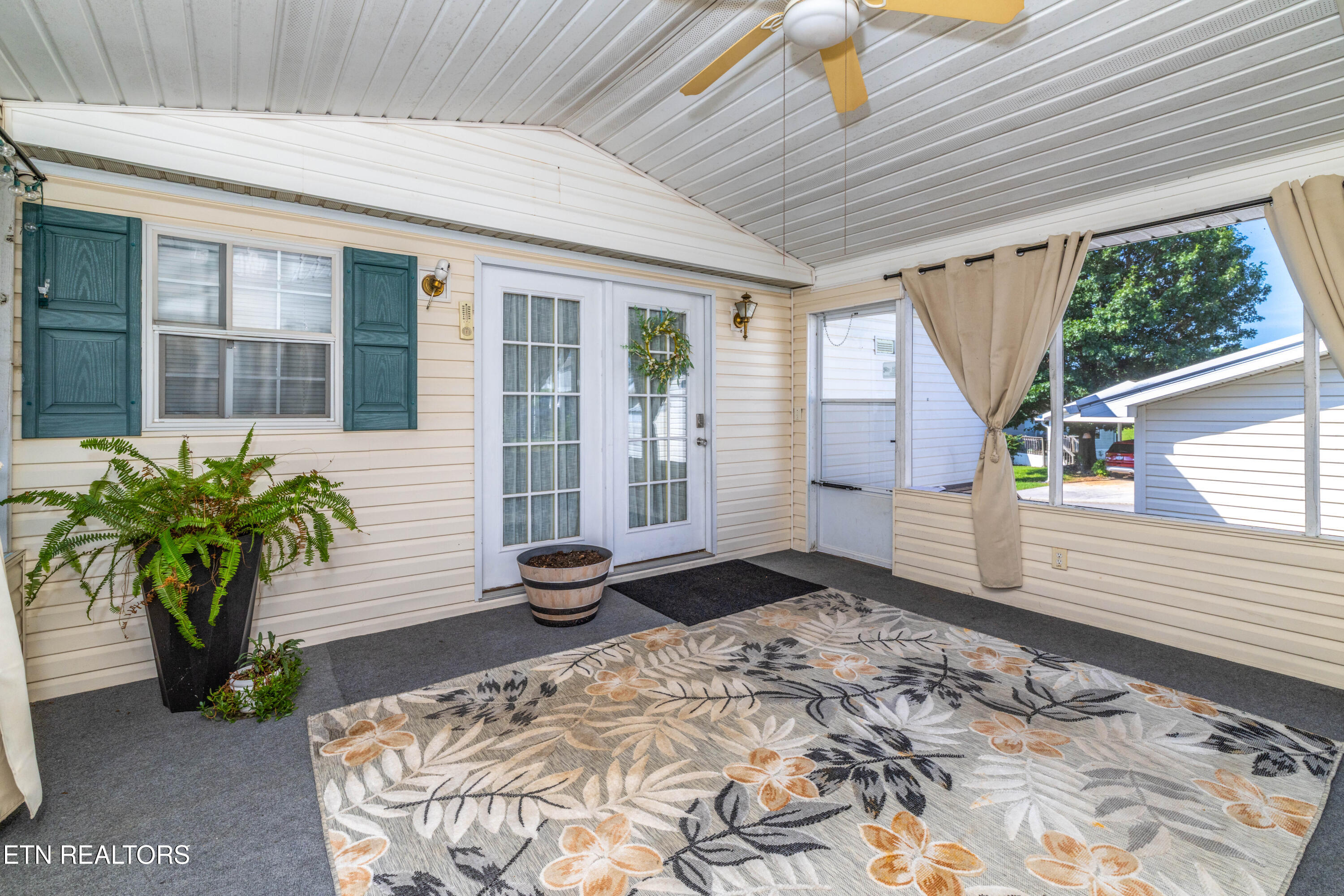 1322 Silver Charm Way Sevierville TN 37876